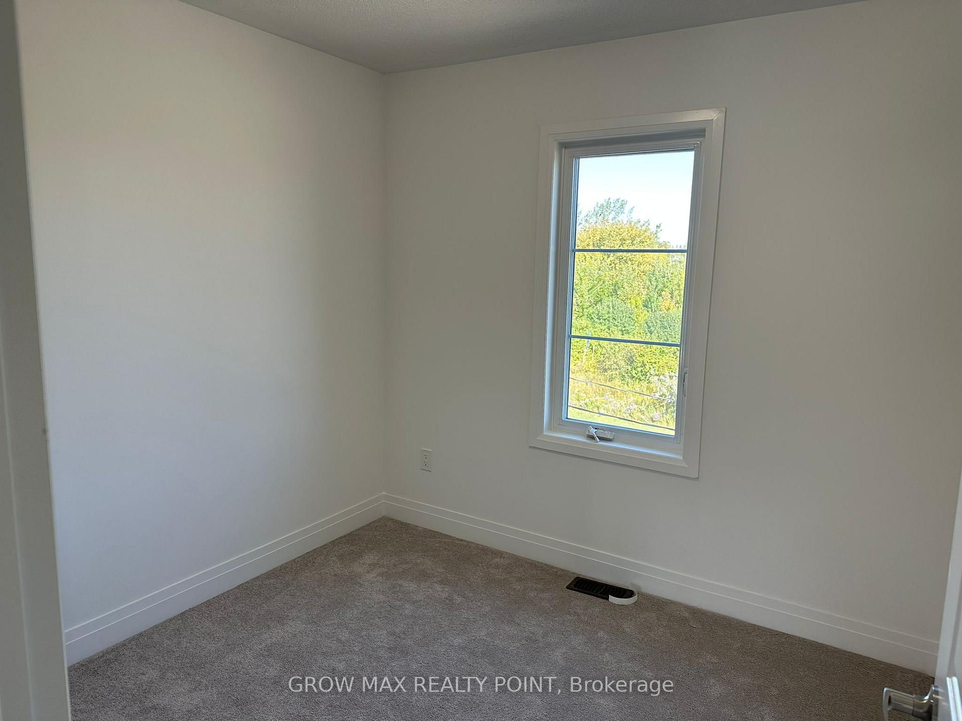 Photo 19 of 52 Waterside Way, Whitby, Port Whitby — HOMEH