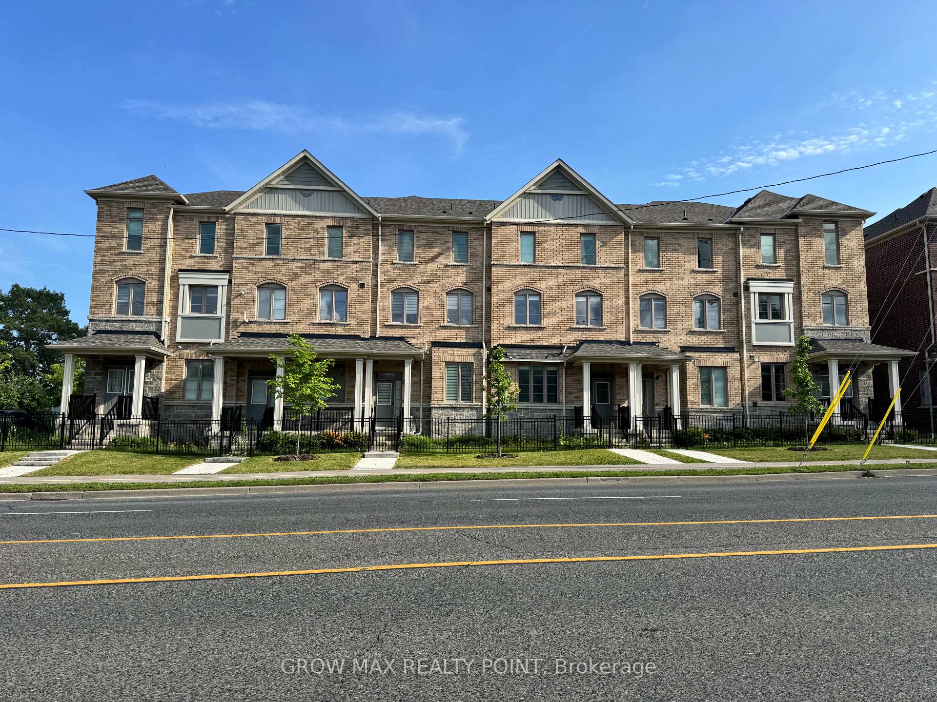 Photo 31 of 52 Waterside Way, Whitby, Port Whitby — HOMEH