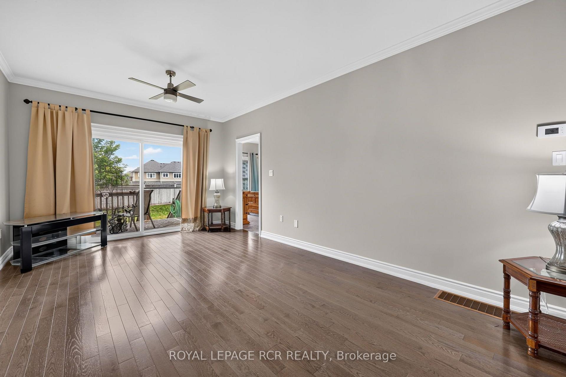Photo 16 of 55 Kingsmere Crescent, New Tecumseth, Alliston — HOMEH