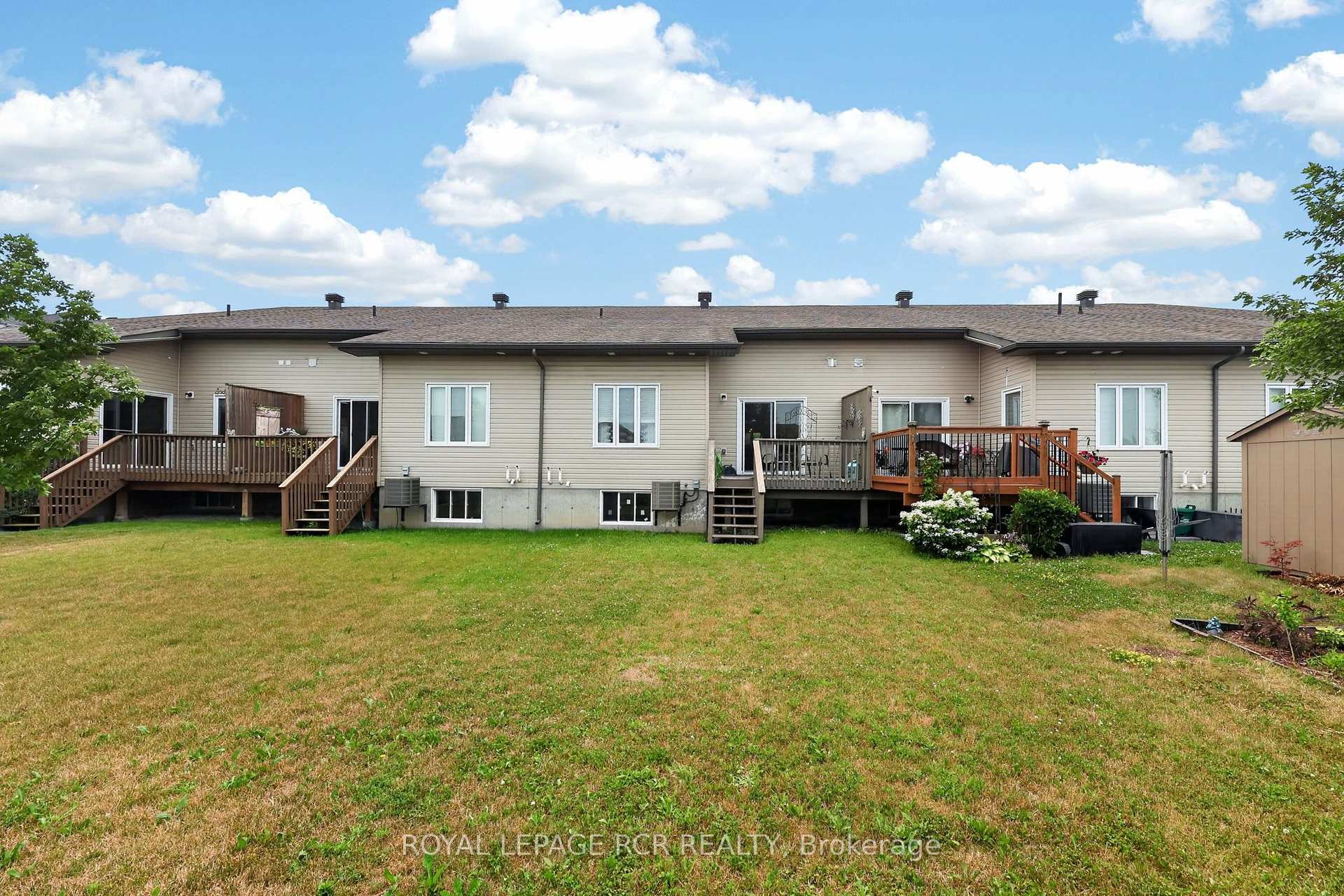 Photo 36 of 55 Kingsmere Crescent, New Tecumseth, Alliston — HOMEH