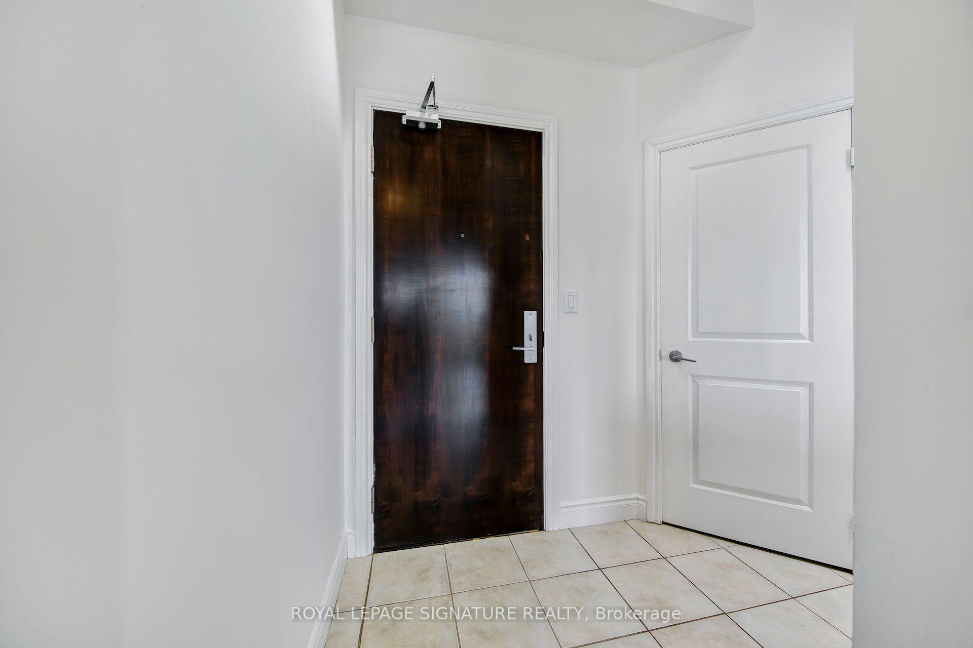 Photo 3 of Unit 307, 25 Earlington Avenue, Etobicoke, Kingsway South — HOMEH