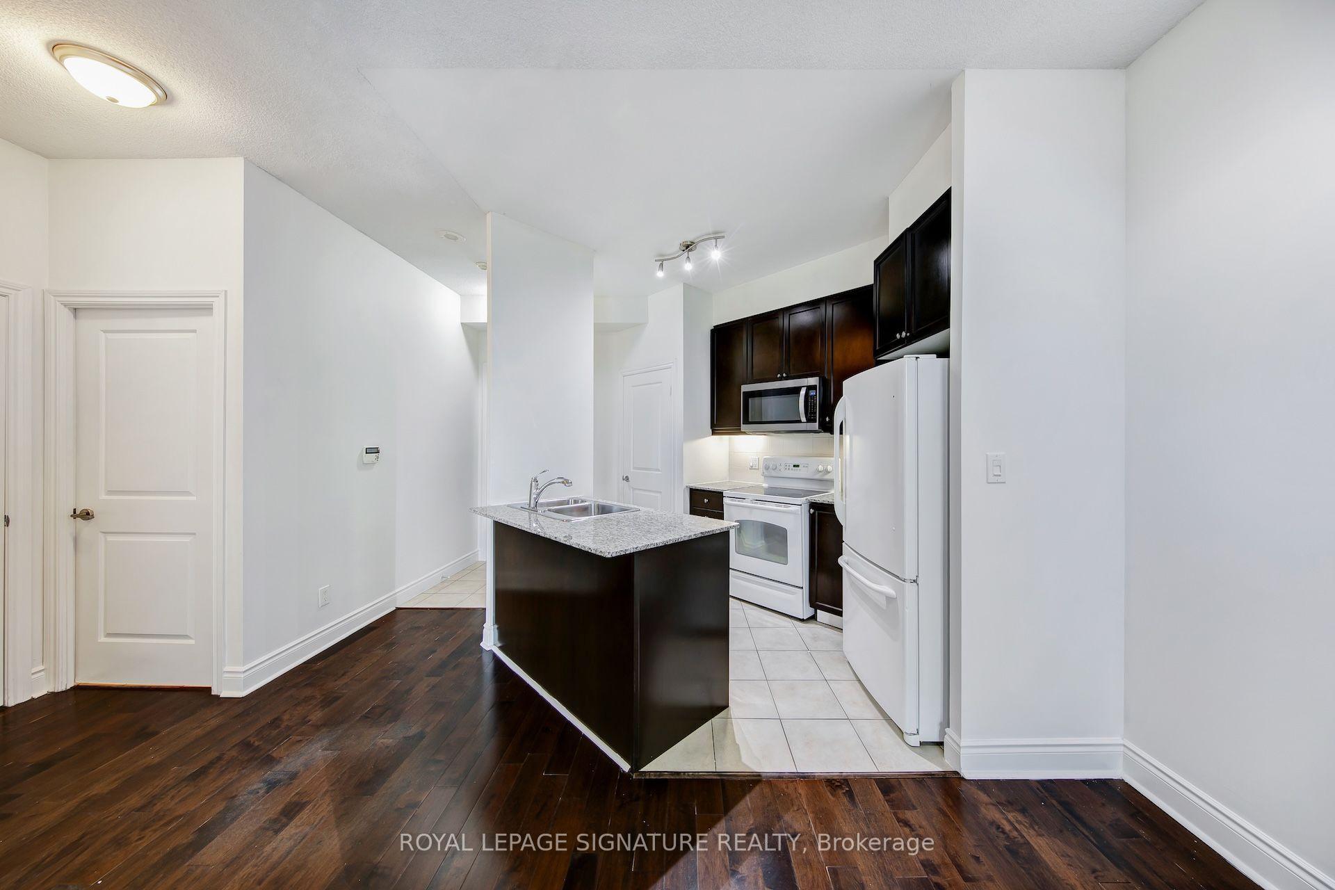 Photo 5 of Unit 307, 25 Earlington Avenue, Etobicoke, Kingsway South — HOMEH