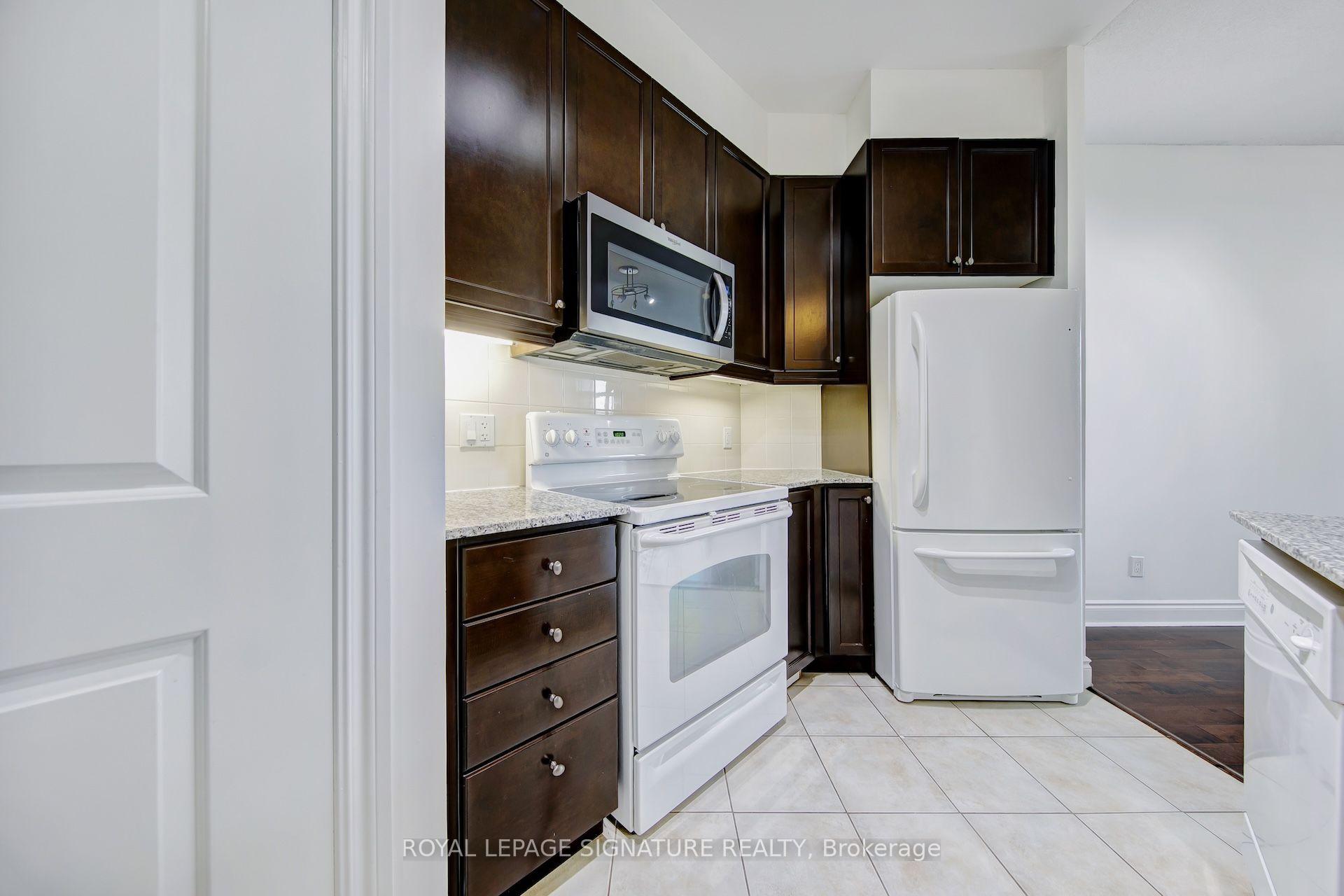 Photo 8 of Unit 307, 25 Earlington Avenue, Etobicoke, Kingsway South — HOMEH