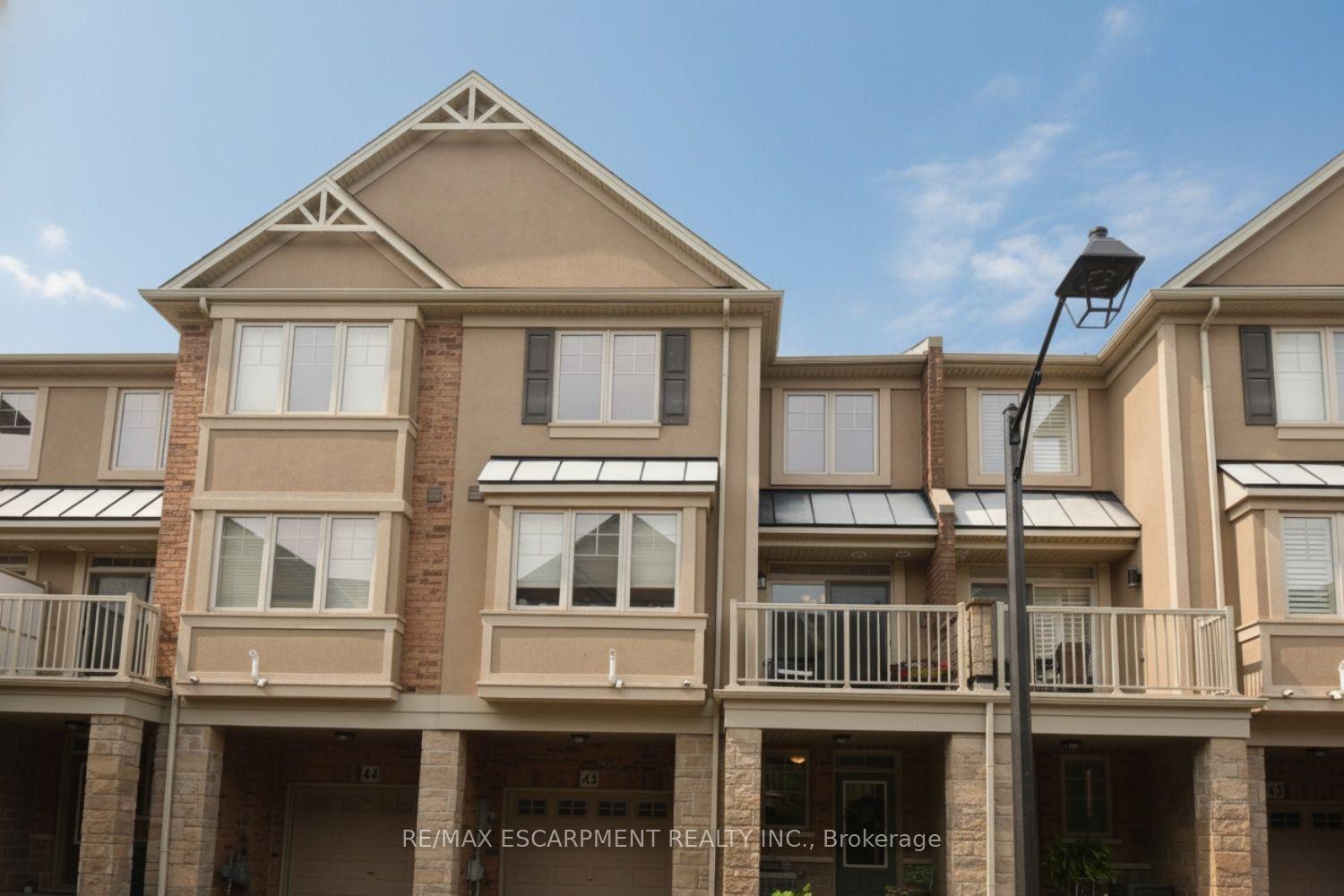 Photo 2 of Unit 43, 201 Westbank Trail, Hamilton, Stoney Creek Mountain — HOMEH