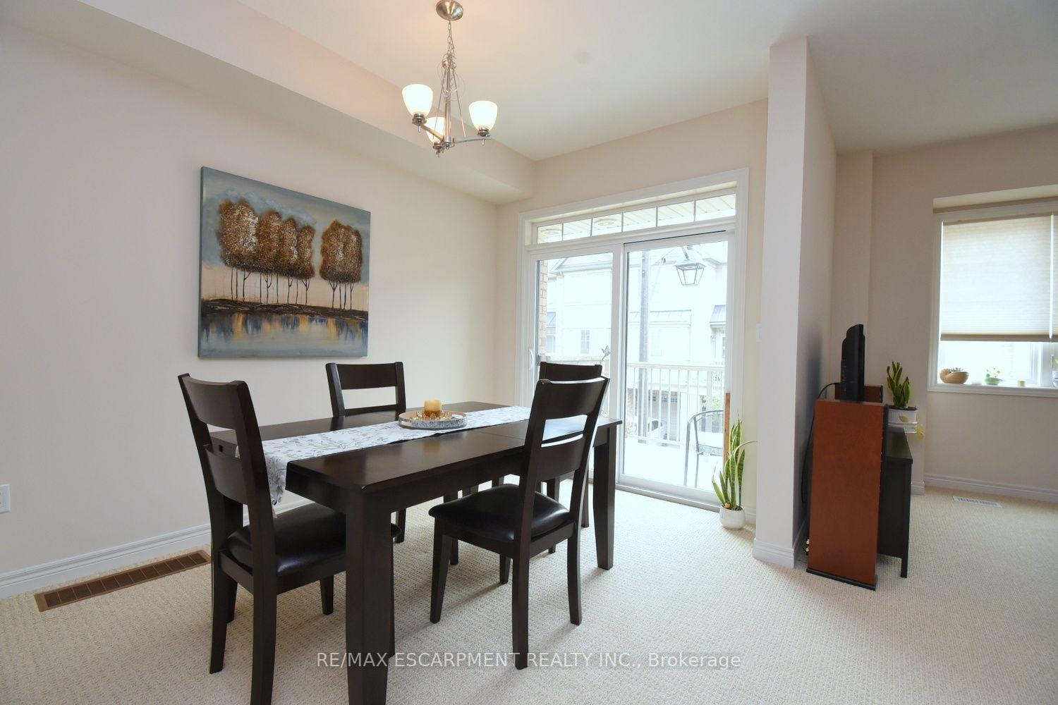 Photo 13 of Unit 43, 201 Westbank Trail, Hamilton, Stoney Creek Mountain — HOMEH