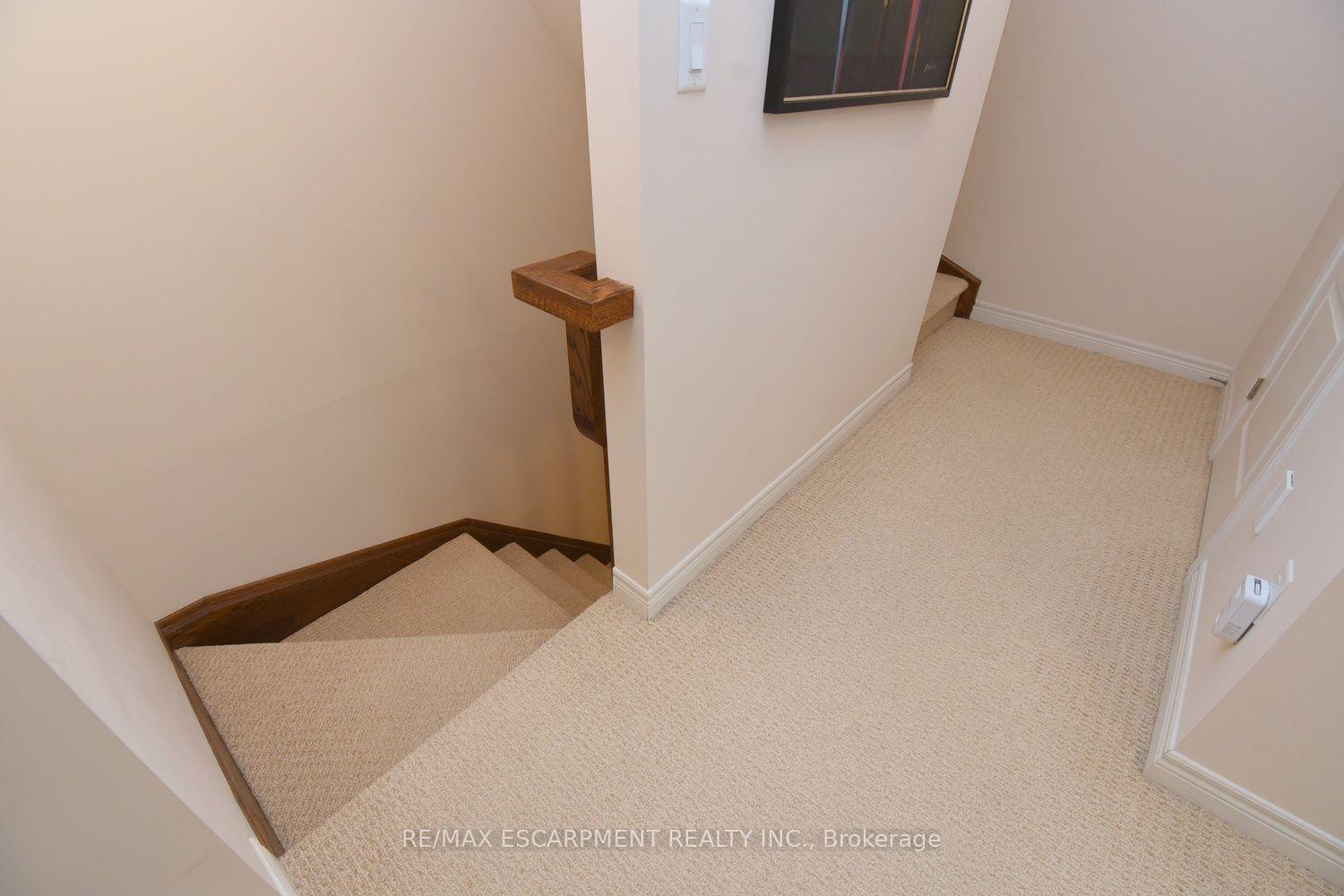 Photo 20 of Unit 43, 201 Westbank Trail, Hamilton, Stoney Creek Mountain — HOMEH