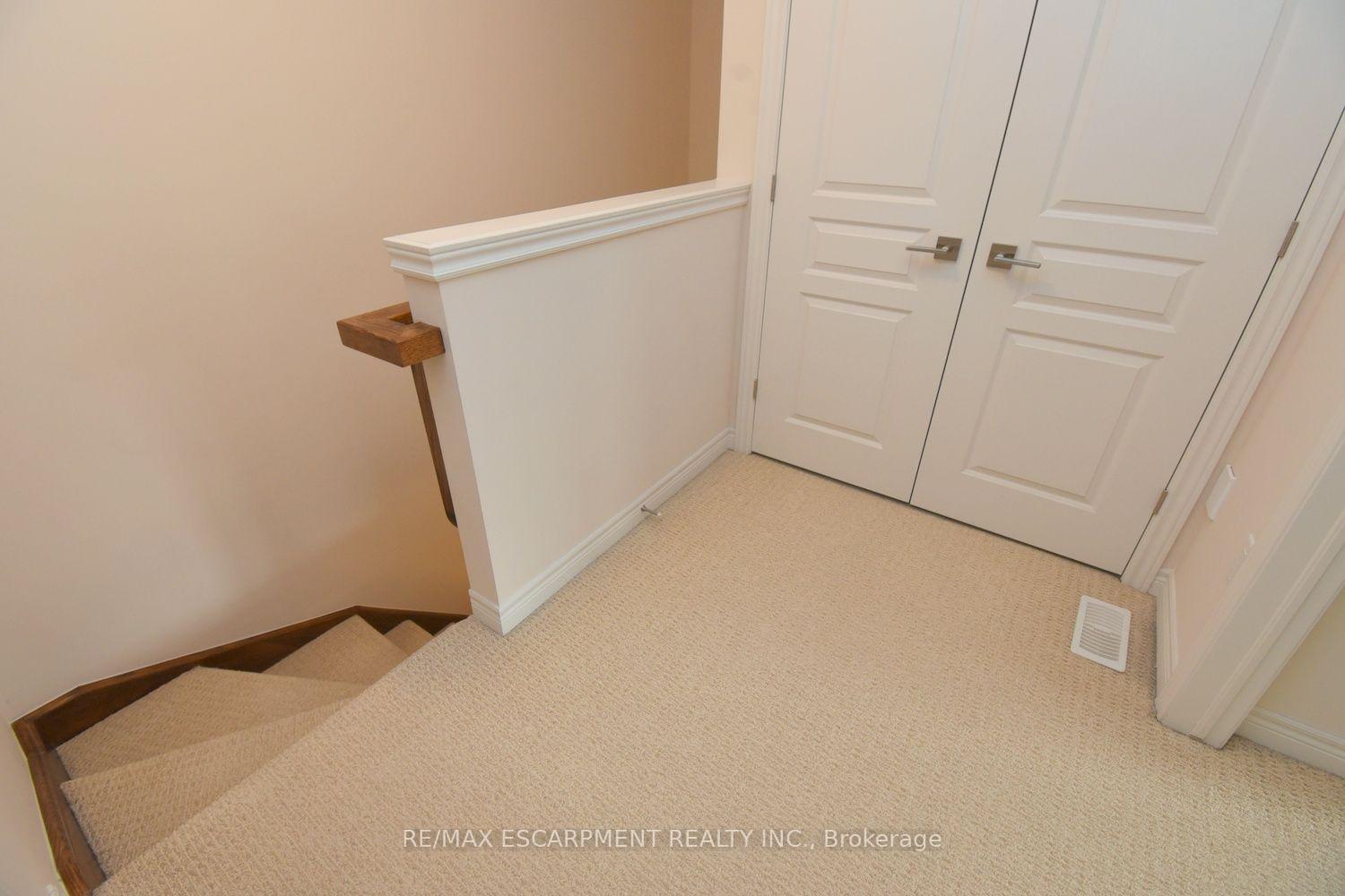 Photo 22 of Unit 43, 201 Westbank Trail, Hamilton, Stoney Creek Mountain — HOMEH