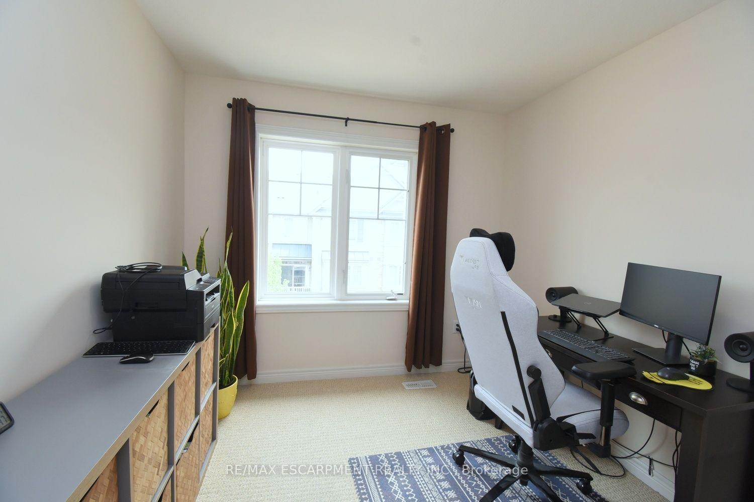 Photo 26 of Unit 43, 201 Westbank Trail, Hamilton, Stoney Creek Mountain — HOMEH