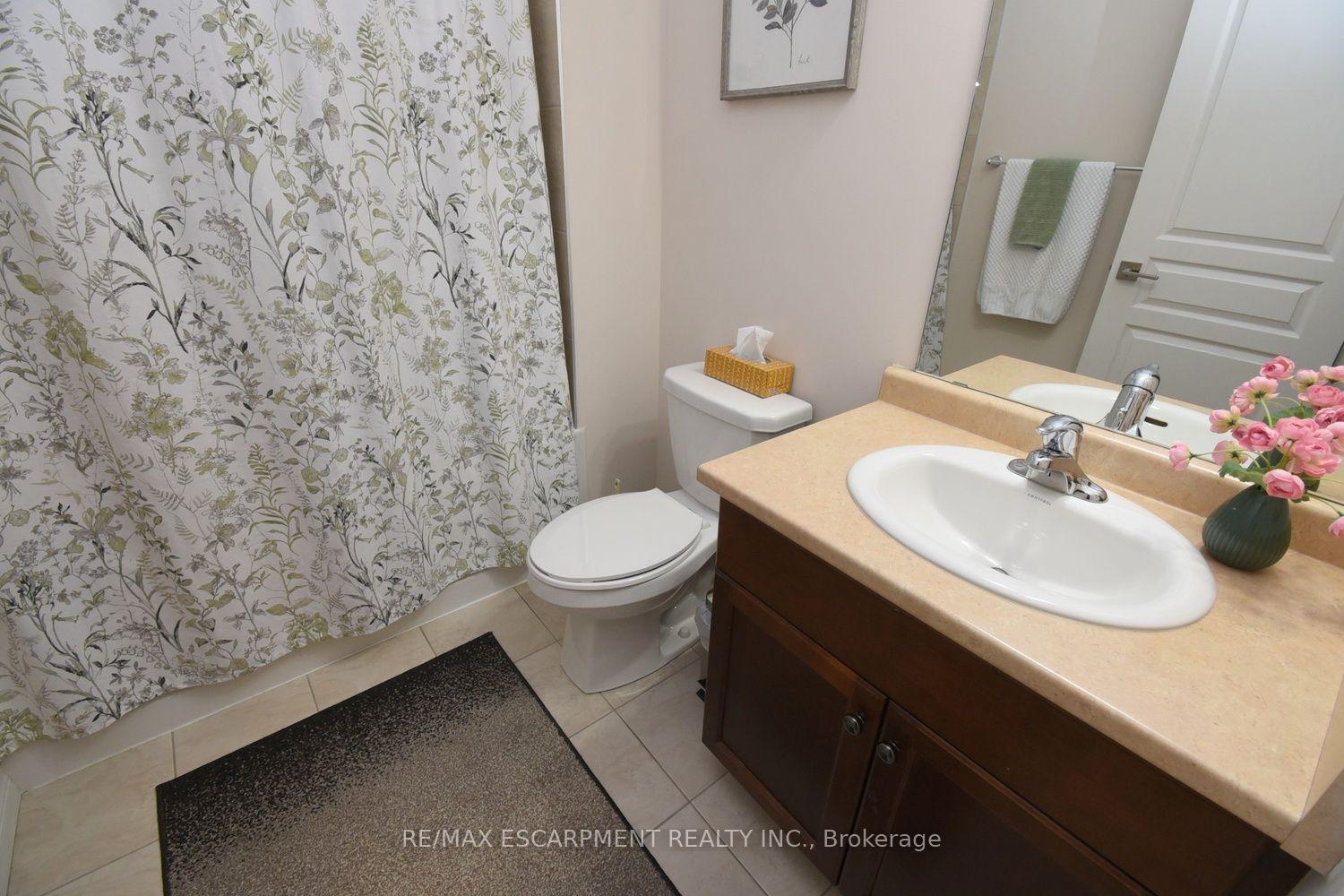 Photo 28 of Unit 43, 201 Westbank Trail, Hamilton, Stoney Creek Mountain — HOMEH