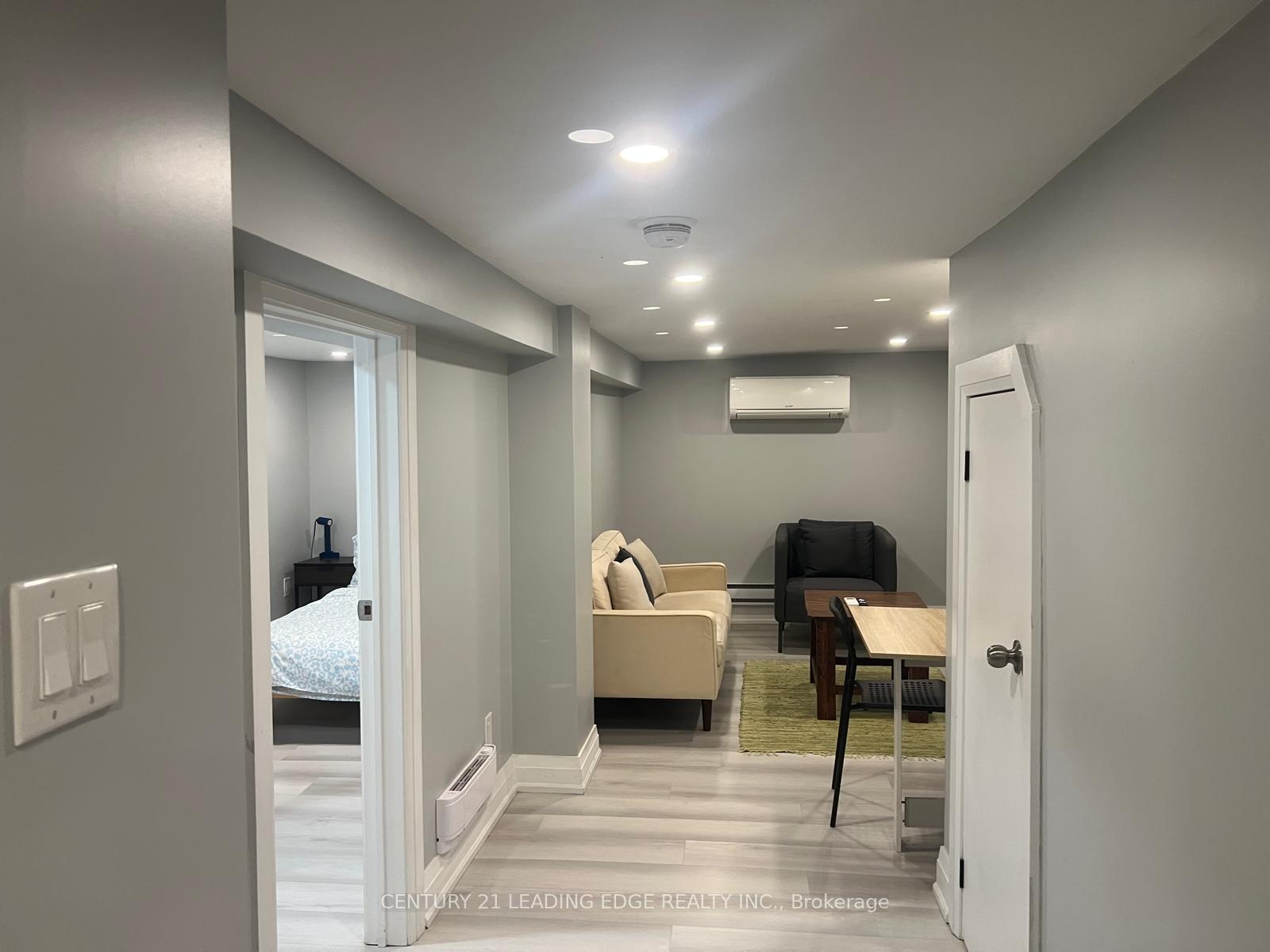 Photo 16 of 15 Westbrook Avenue, Toronto, Woodbine-Lumsden — HOMEH
