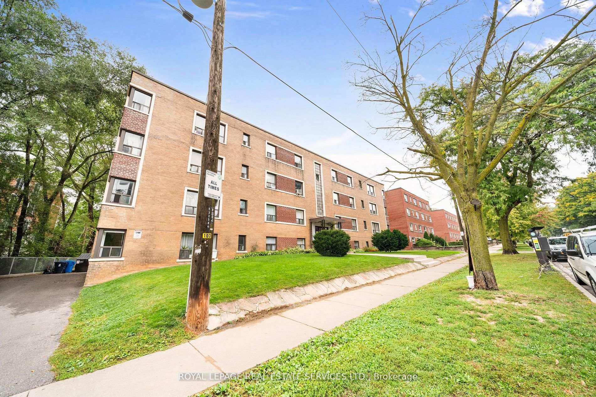 Photo 3 of Unit 110, 308 The Kingsway, Etobicoke, Edenbridge-Humber Valley — HOMEH