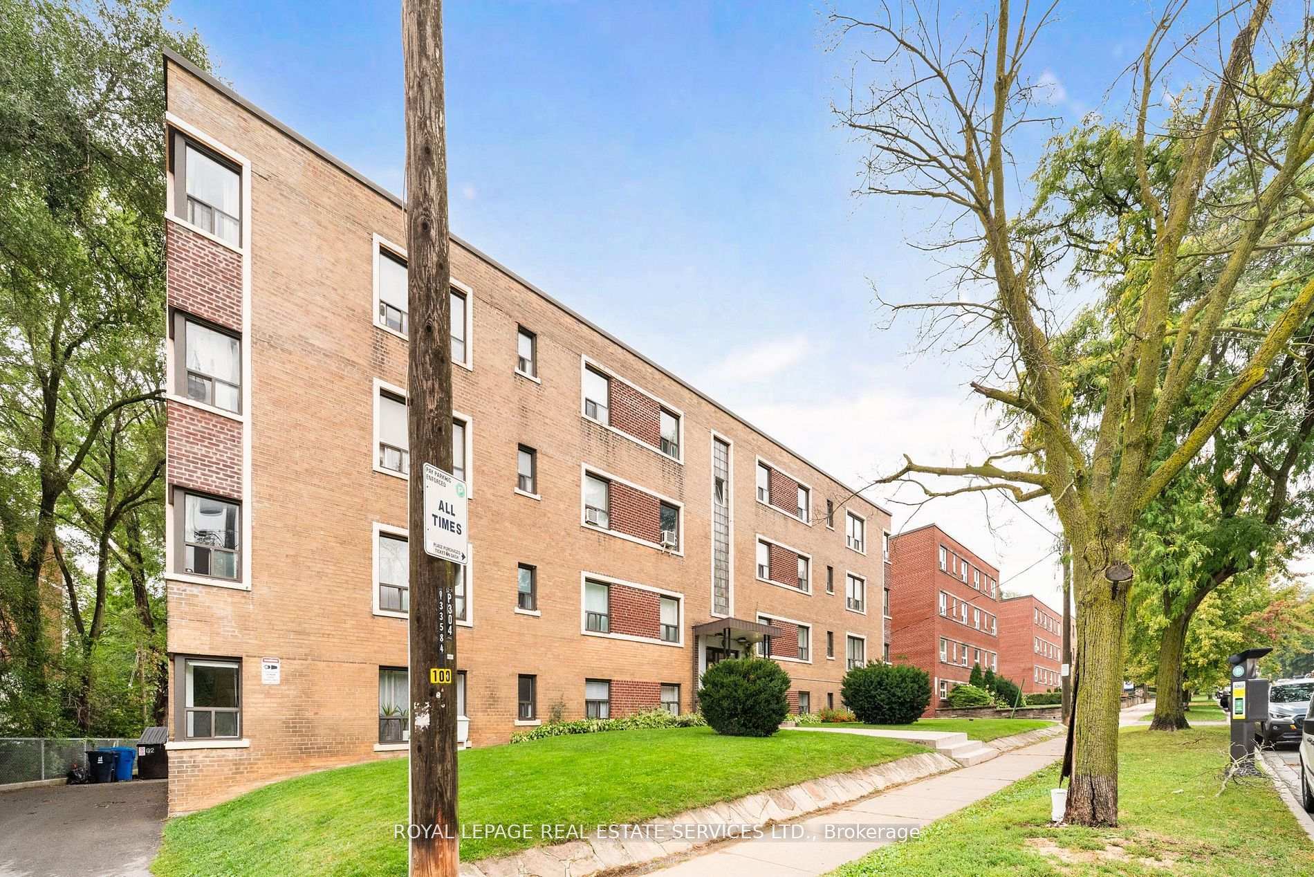 Photo 4 of Unit 110, 308 The Kingsway, Etobicoke, Edenbridge-Humber Valley — HOMEH