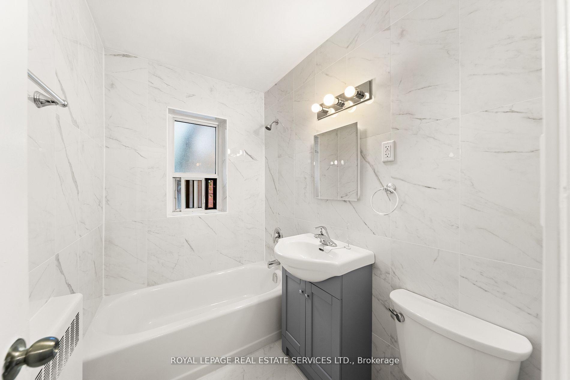 Photo 18 of Unit 110, 308 The Kingsway, Etobicoke, Edenbridge-Humber Valley — HOMEH
