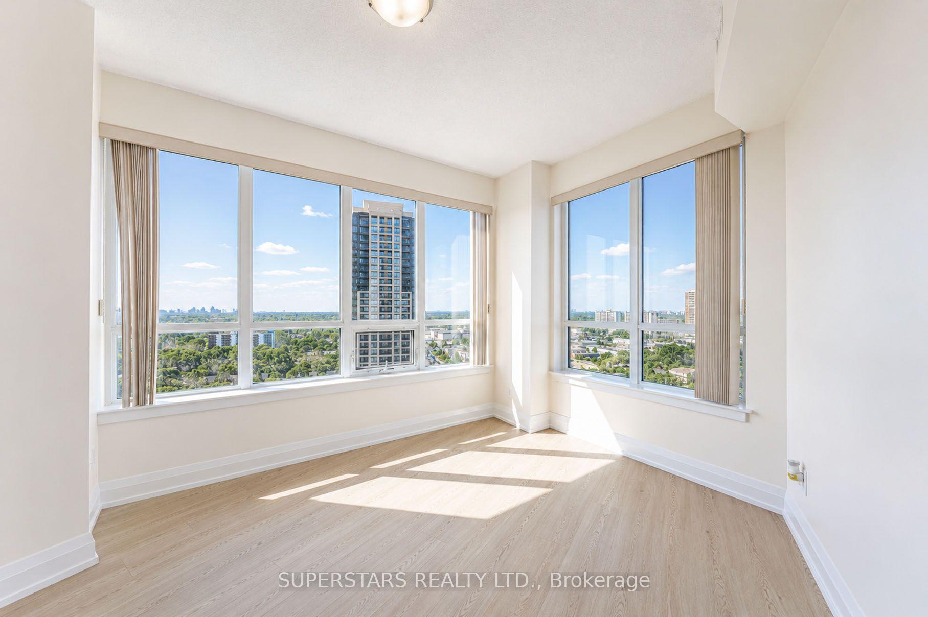 Photo 7 of Unit 1626, 7161 Yonge Street, Markham, Thornhill — HOMEH