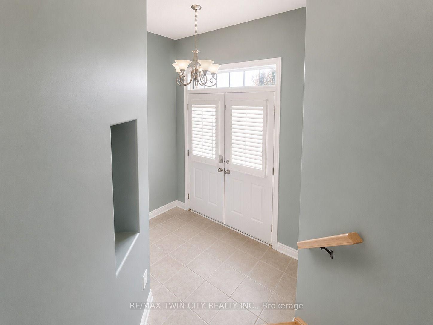 Photo 2 of 72 Newcastle Drive, Kitchener, Huron Park — HOMEH