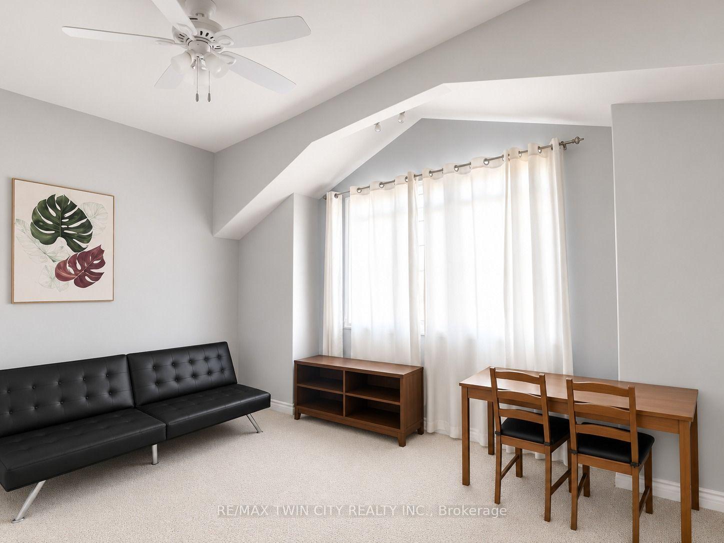 Photo 16 of 72 Newcastle Drive, Kitchener, Huron Park — HOMEH