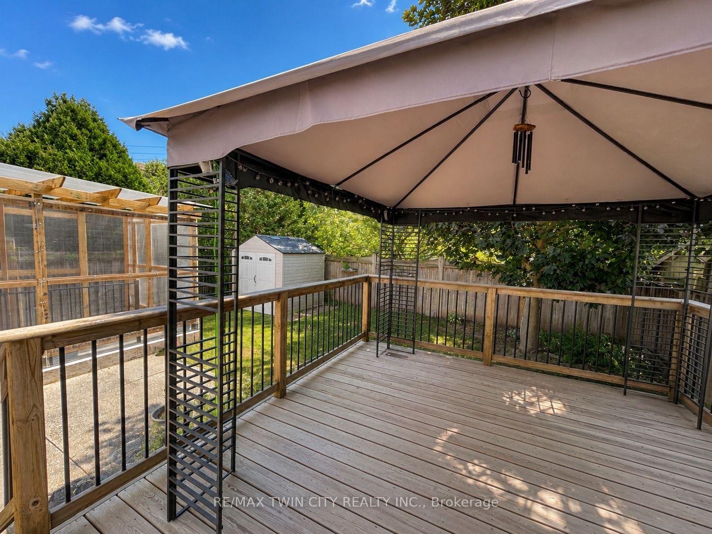 Photo 33 of 72 Newcastle Drive, Kitchener, Huron Park — HOMEH