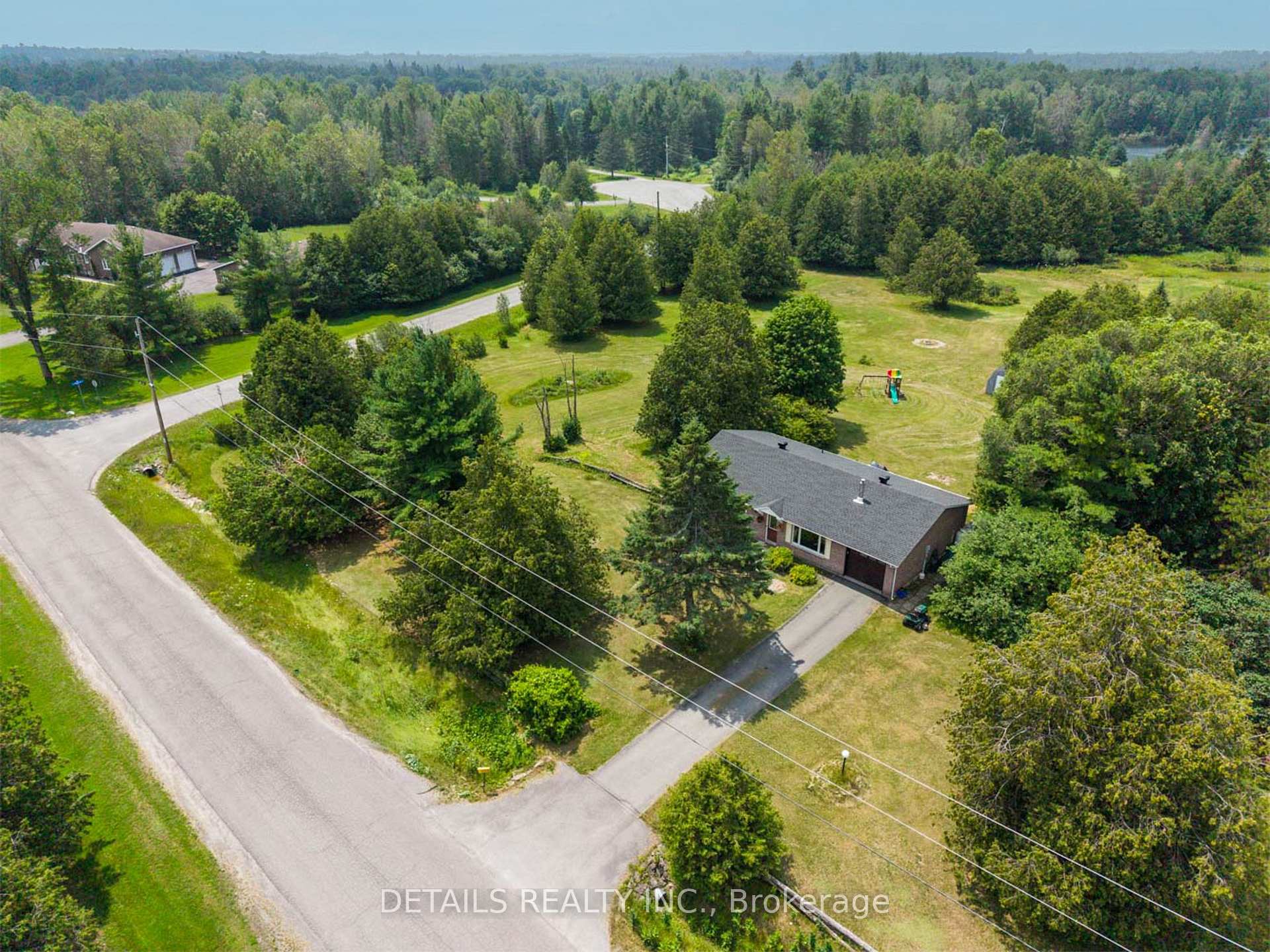 Photo 7 of 120 Delaney Drive, Ottawa, Huntley Ward (South West) — HOMEH