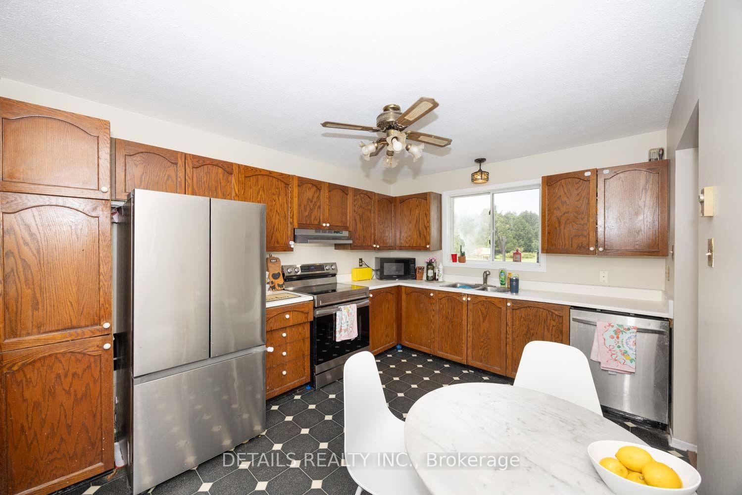 Photo 17 of 120 Delaney Drive, Ottawa, Huntley Ward (South West) — HOMEH