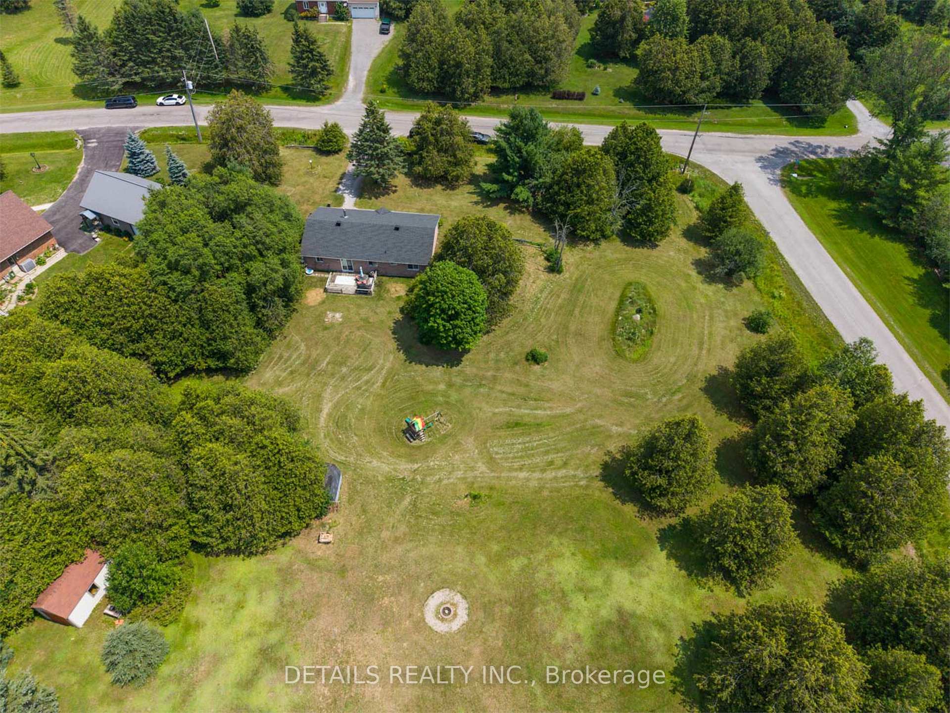 Photo 43 of 120 Delaney Drive, Ottawa, Huntley Ward (South West) — HOMEH