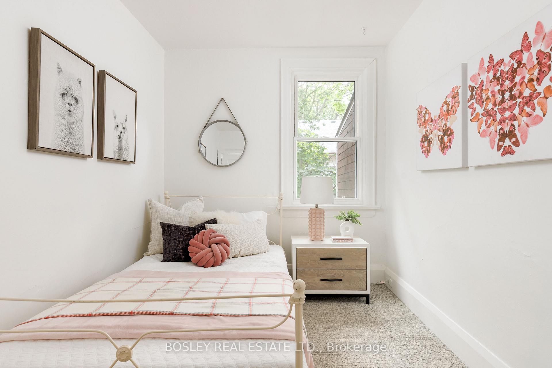 Photo 11 of 247 Gainsborough Road, Toronto, Woodbine Corridor — HOMEH