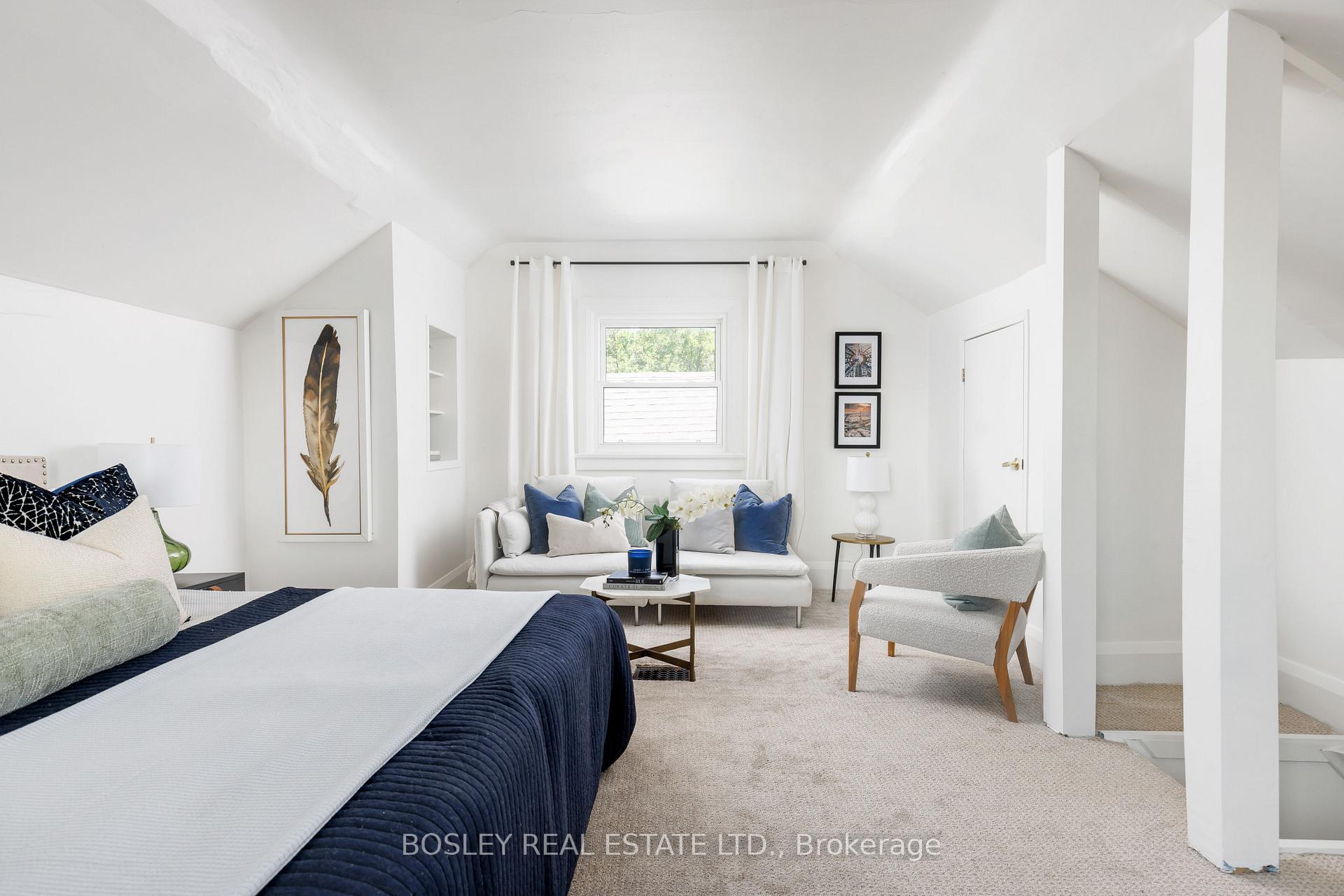 Photo 15 of 247 Gainsborough Road, Toronto, Woodbine Corridor — HOMEH