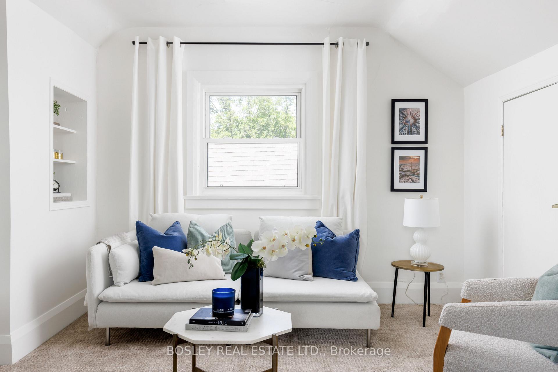 Photo 16 of 247 Gainsborough Road, Toronto, Woodbine Corridor — HOMEH