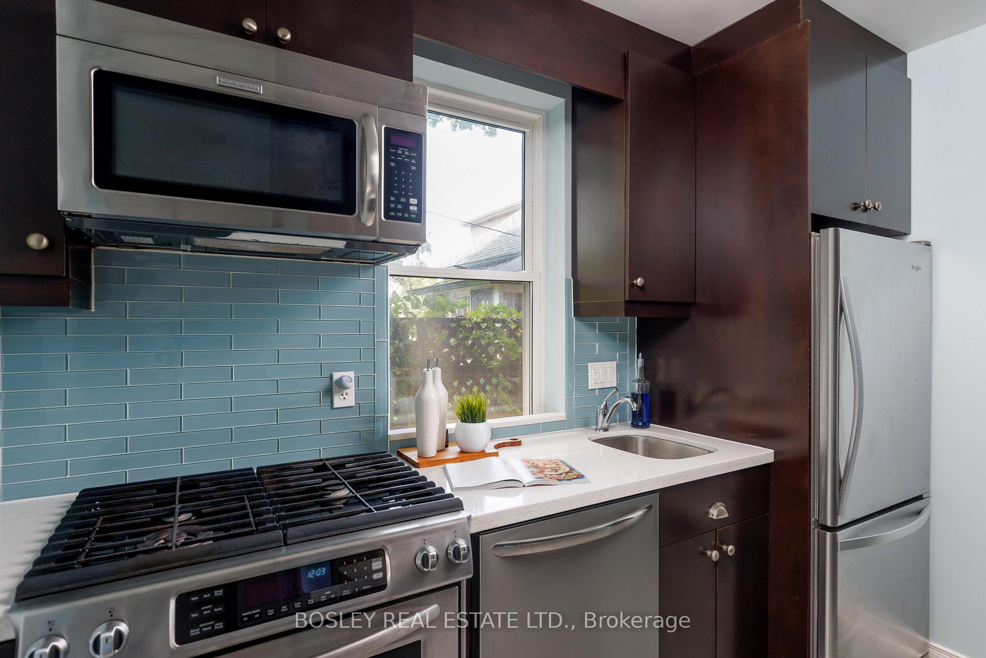 Photo 21 of 247 Gainsborough Road, Toronto, Woodbine Corridor — HOMEH