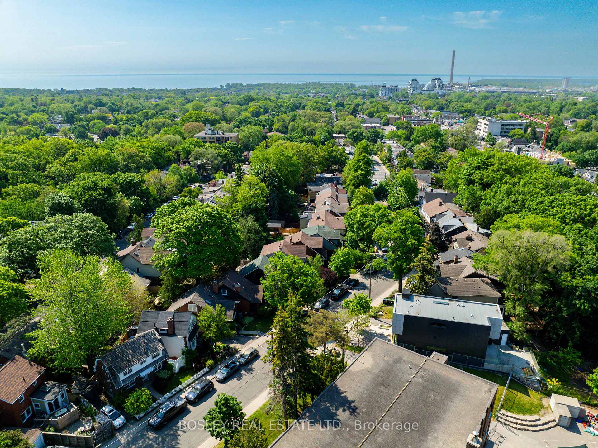 Photo 35 of 247 Gainsborough Road, Toronto, Woodbine Corridor — HOMEH