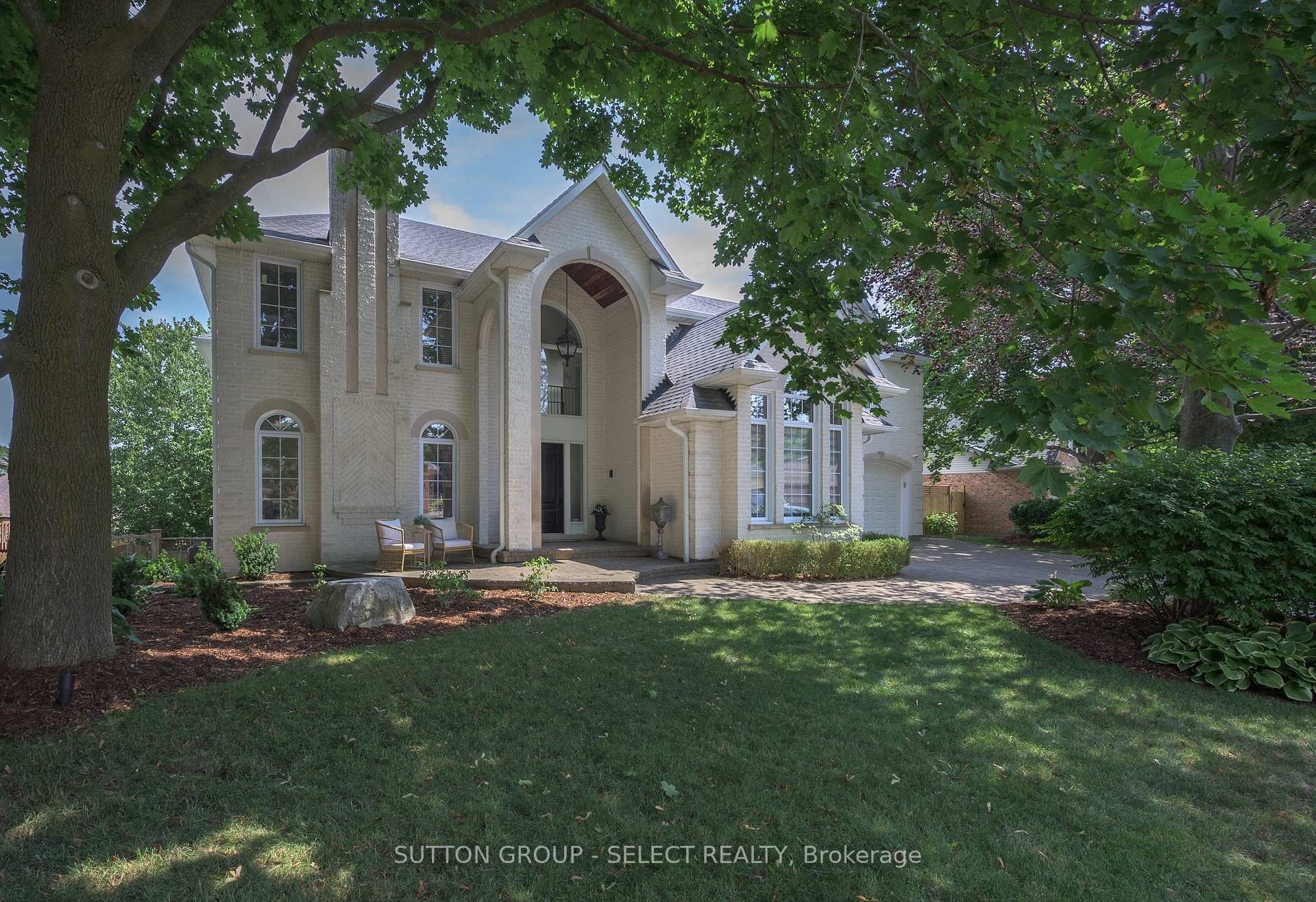 Front of 39 Butternut Grove
