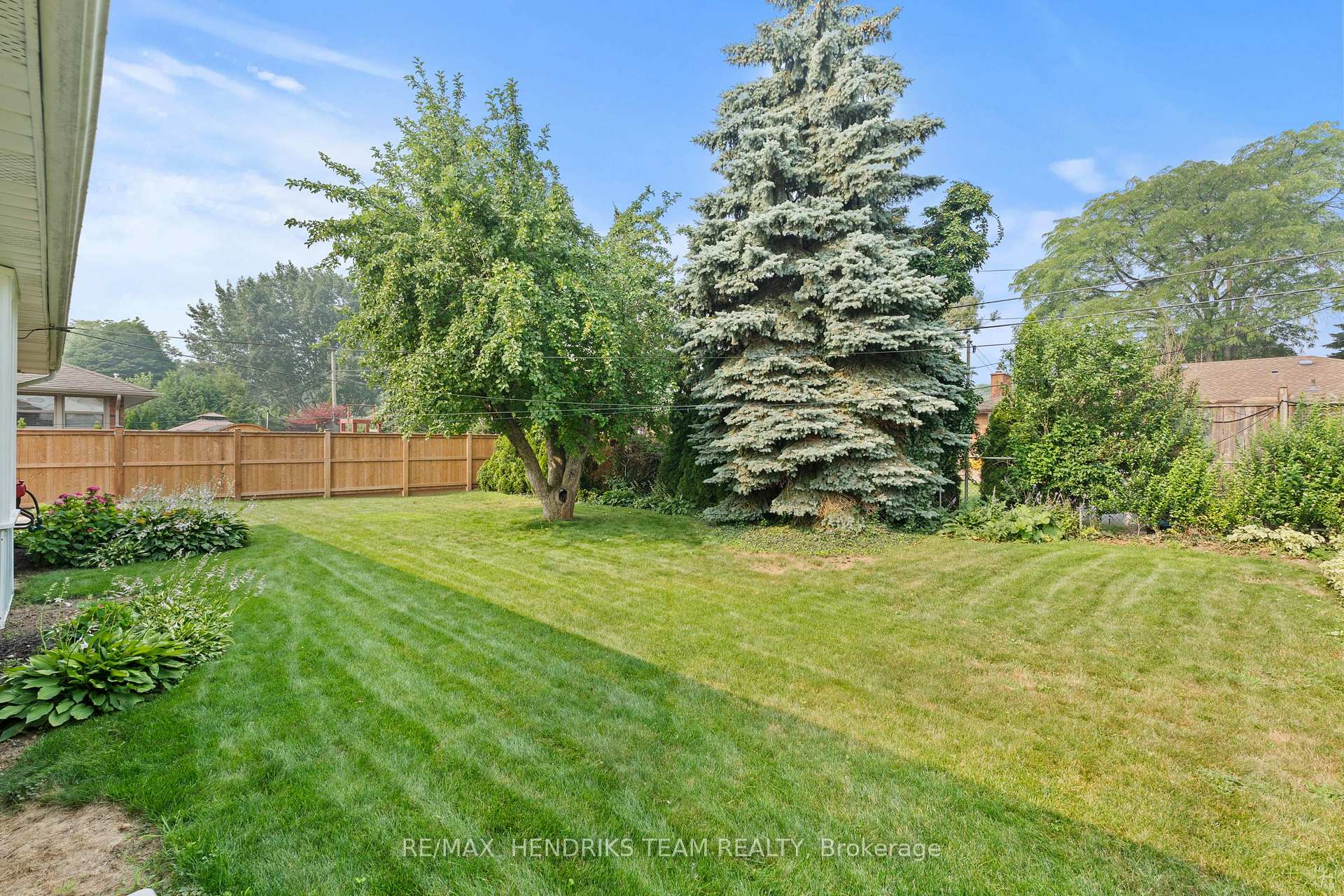 Photo 24 of 17 Kamla Drive, St. Catharines, Vine/Linwell — HOMEH