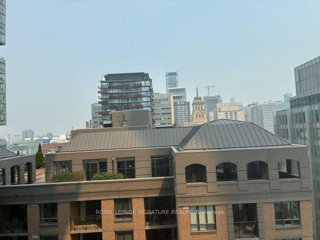 Photo 13 of Unit 1707, 126 Simcoe Street, Toronto, Waterfront Communities — HOMEH