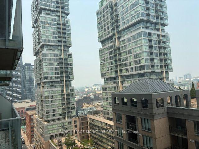 Photo 15 of Unit 1707, 126 Simcoe Street, Toronto, Waterfront Communities — HOMEH
