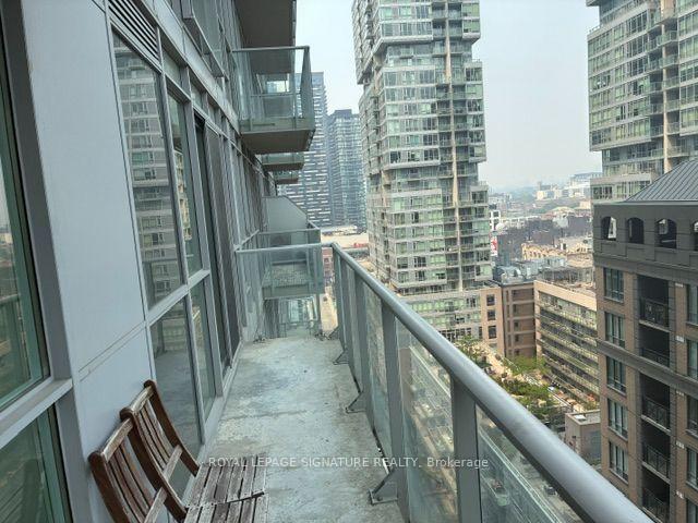 Photo 16 of Unit 1707, 126 Simcoe Street, Toronto, Waterfront Communities — HOMEH
