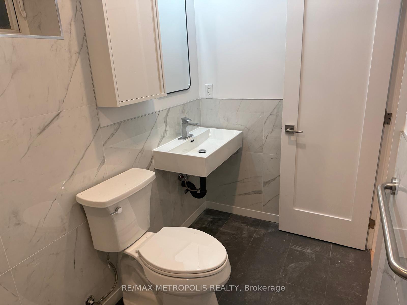 Photo 3 of Unit Basement, 14 Stephen Drive, Etobicoke, Stonegate-Queensway — HOMEH