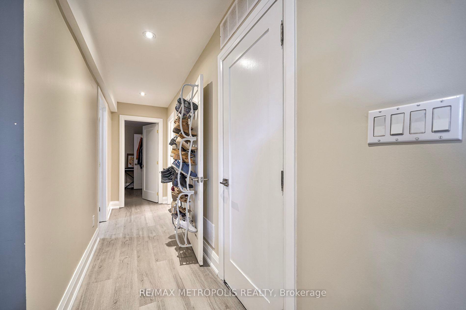Photo 10 of Unit Basement, 14 Stephen Drive, Etobicoke, Stonegate-Queensway — HOMEH
