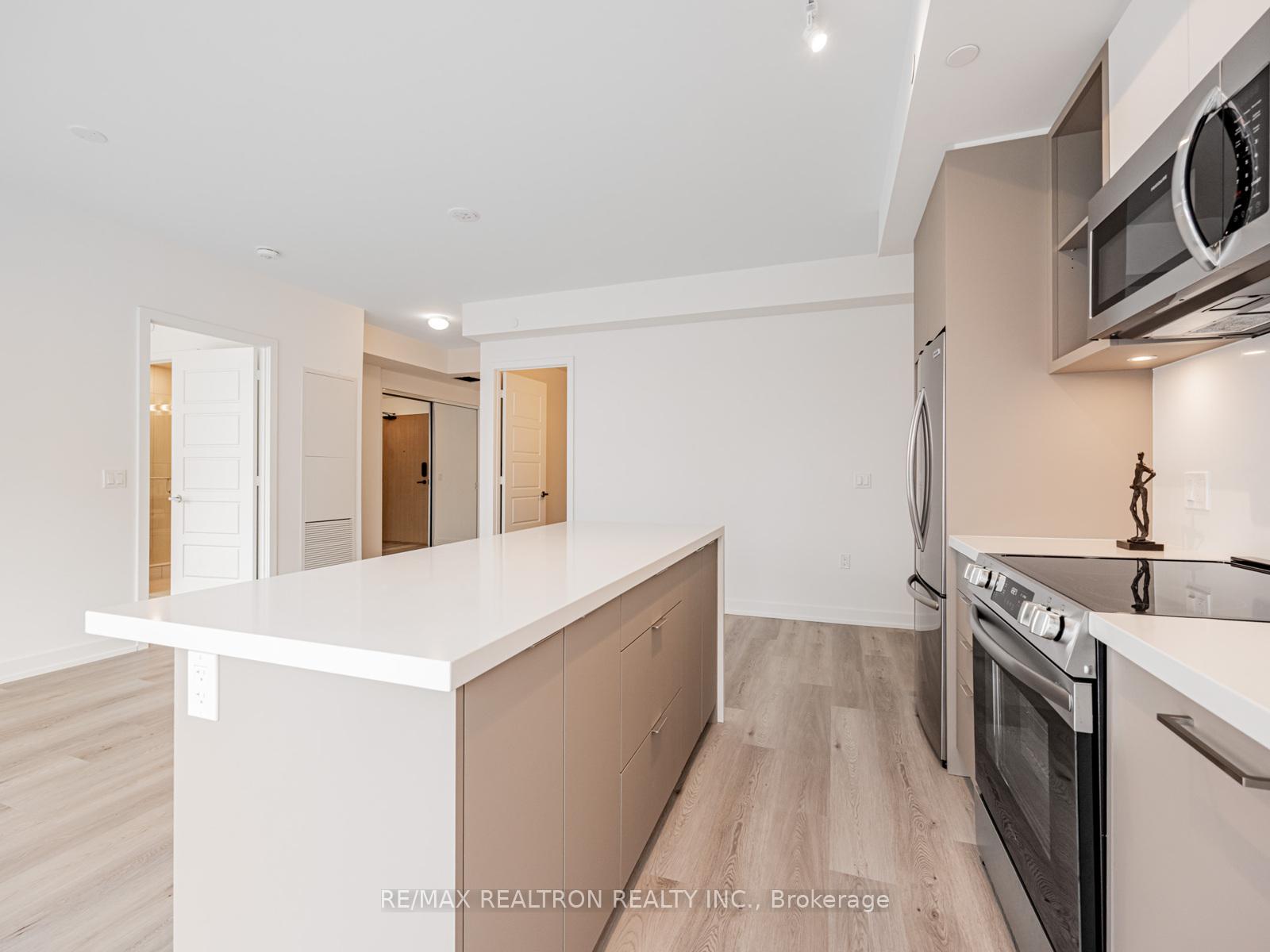 Photo 9 of Unit 428, 333 Sunseeker Avenue, Innisfil, Rural Innisfil — HOMEH