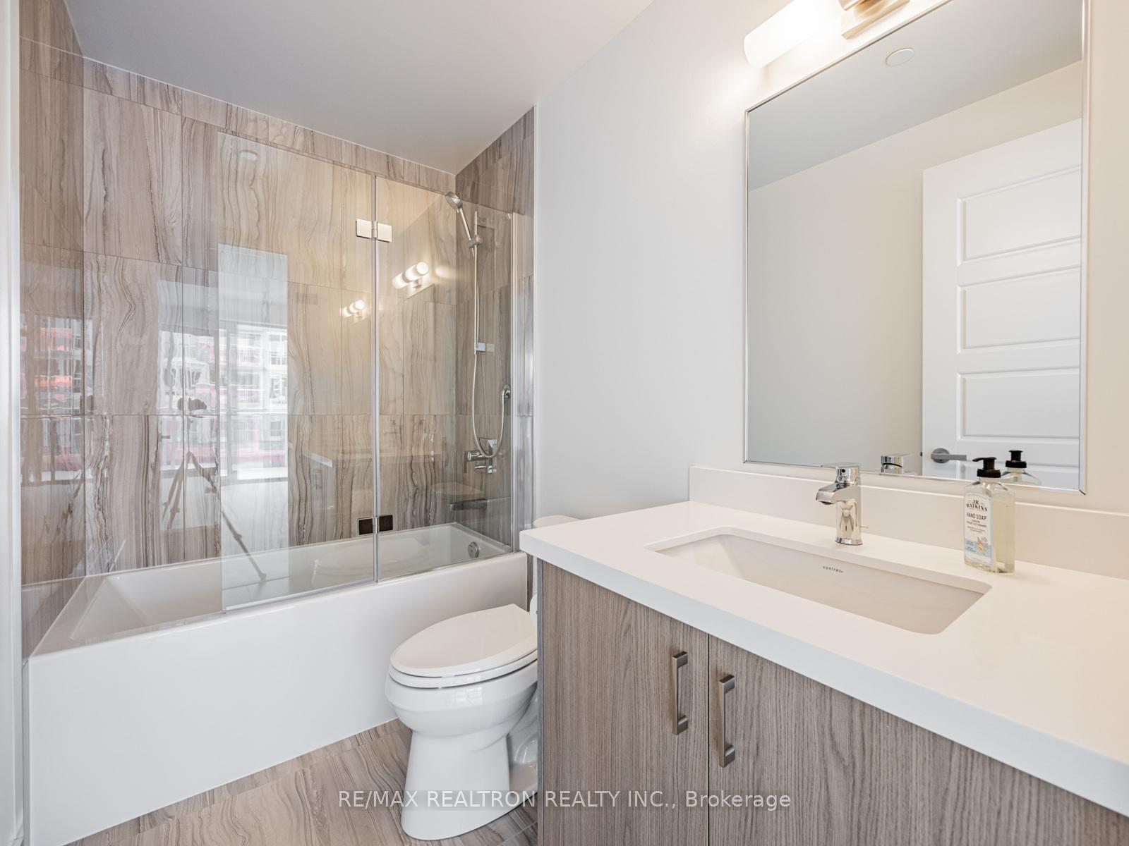Photo 23 of Unit 428, 333 Sunseeker Avenue, Innisfil, Rural Innisfil — HOMEH
