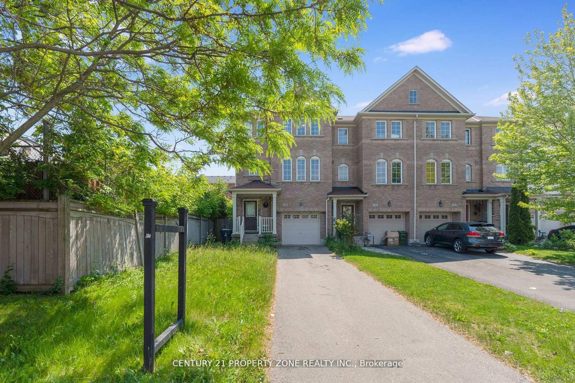 Photo 2 of 28 Seminoff Street, Scarborough, Clairlea-Birchmount — HOMEH