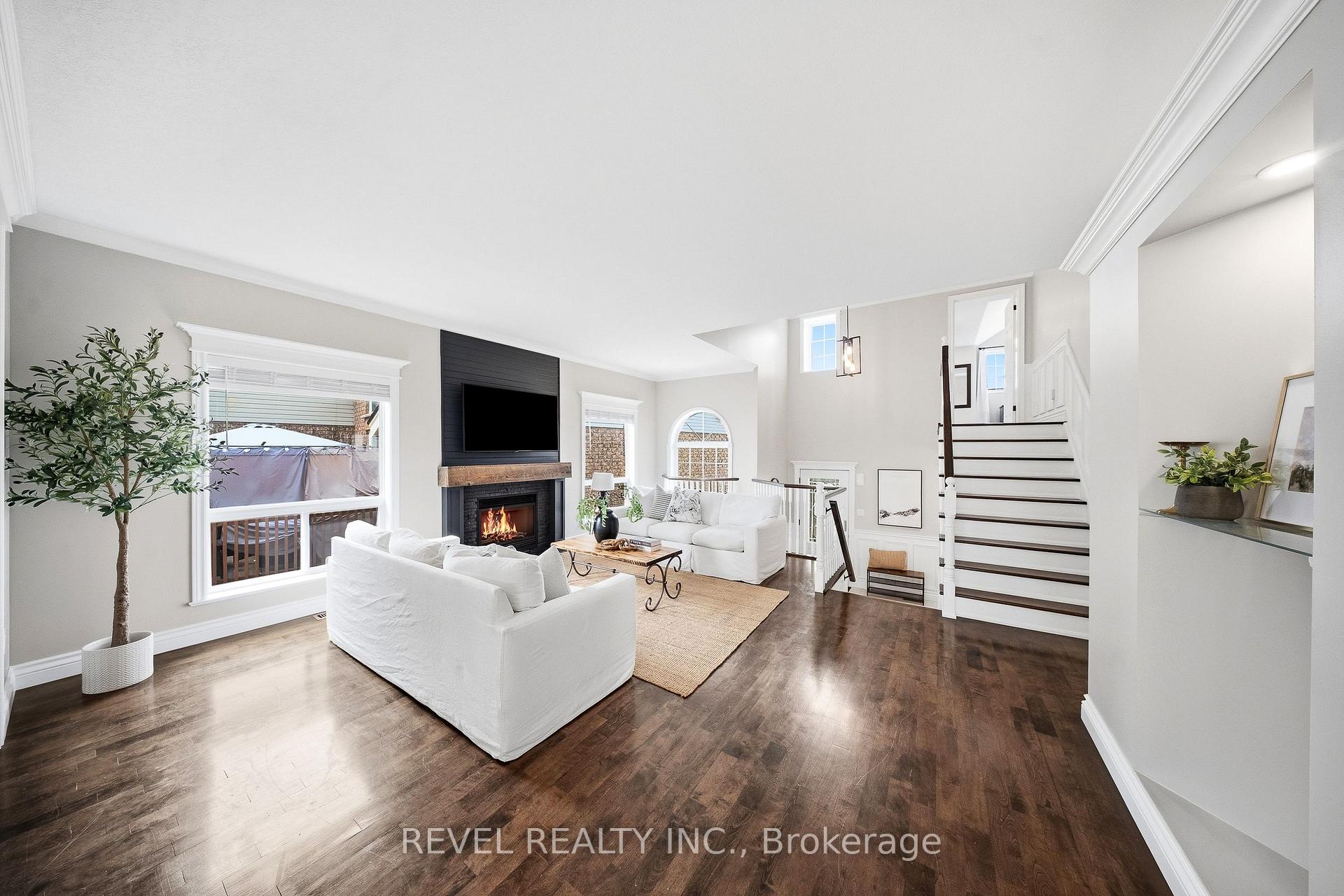 Photo 6 of 91 Biscayne Crescent, Orangeville — HOMEH