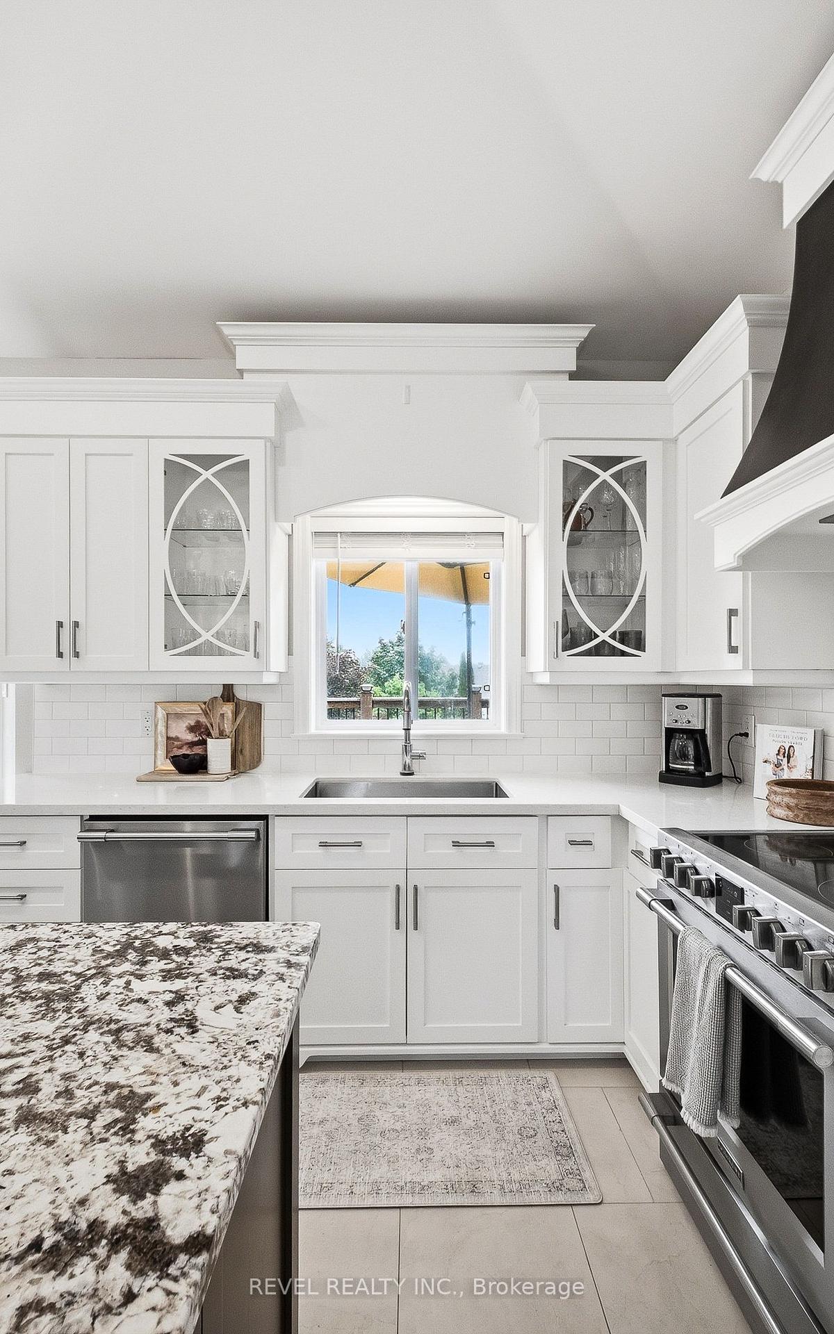 Photo 10 of 91 Biscayne Crescent, Orangeville — HOMEH