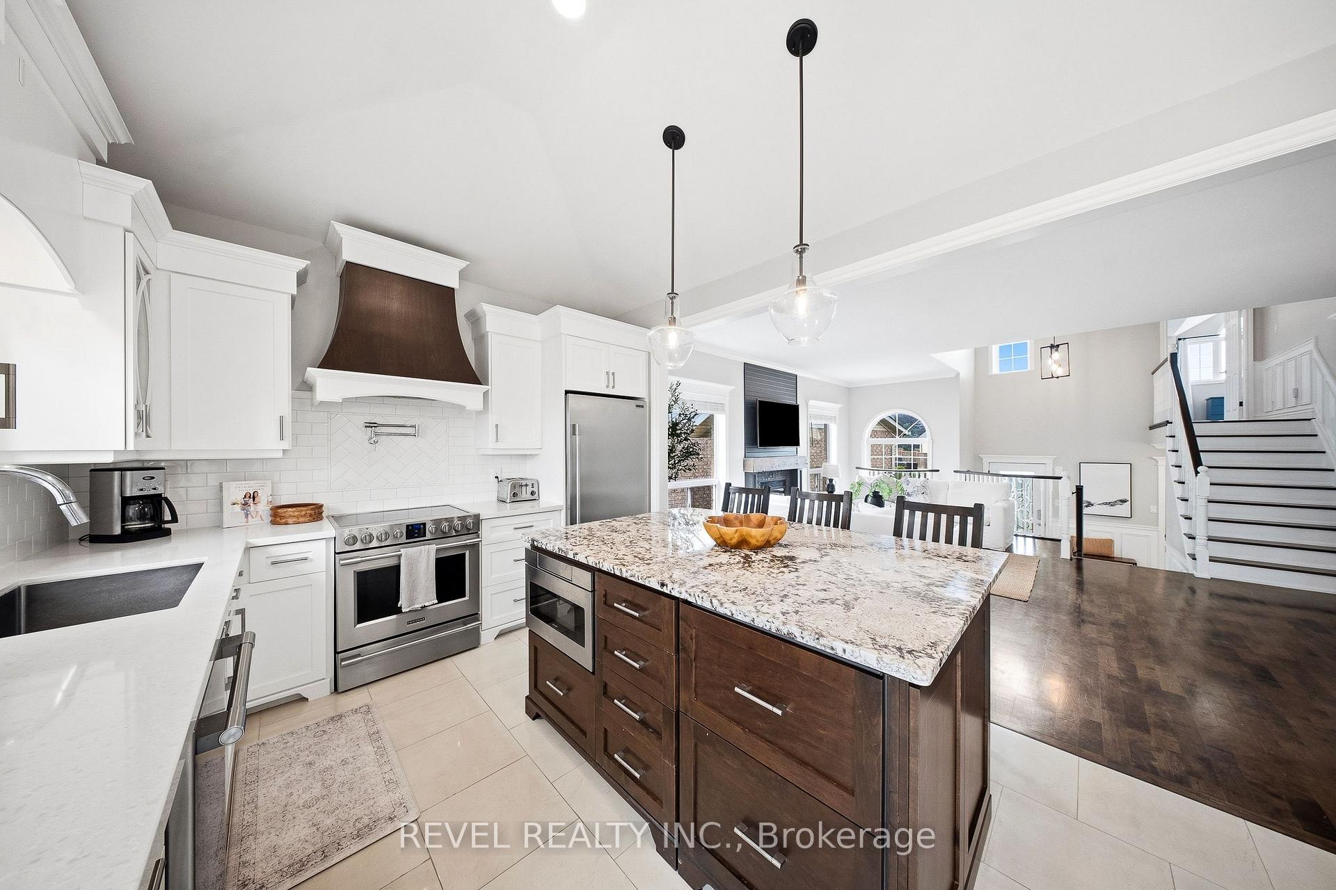 Photo 13 of 91 Biscayne Crescent, Orangeville — HOMEH