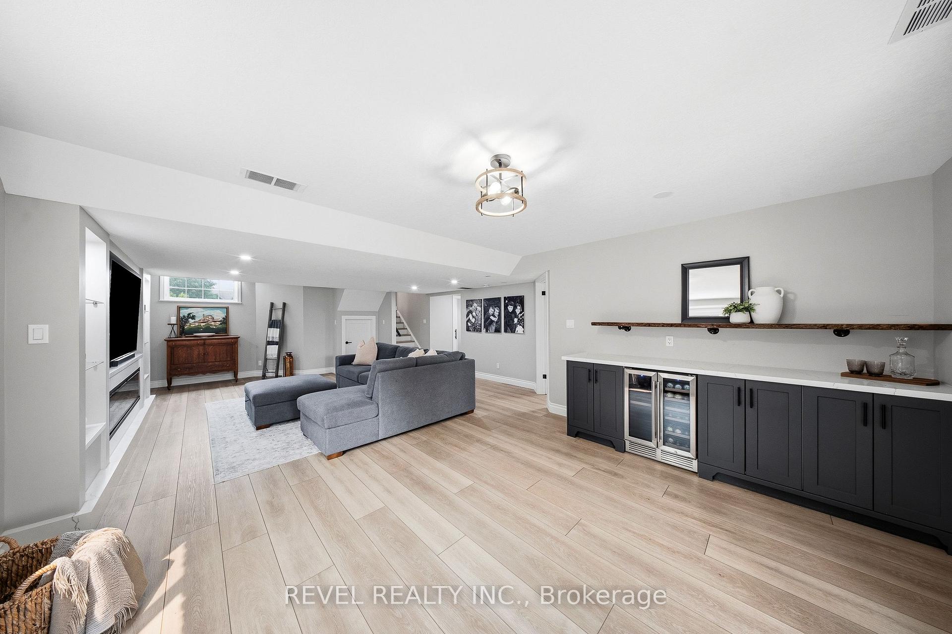 Photo 30 of 91 Biscayne Crescent, Orangeville — HOMEH