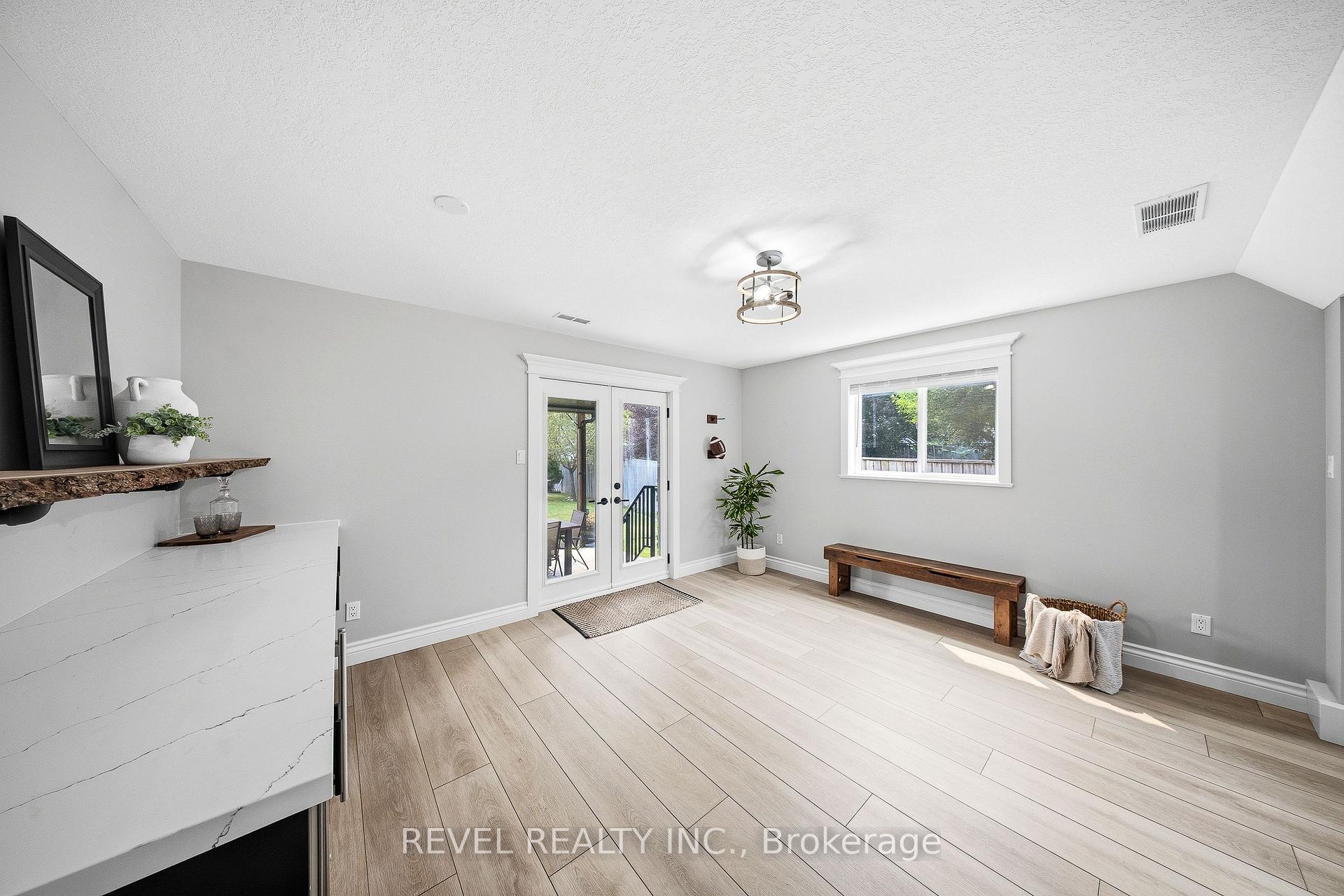 Photo 32 of 91 Biscayne Crescent, Orangeville — HOMEH
