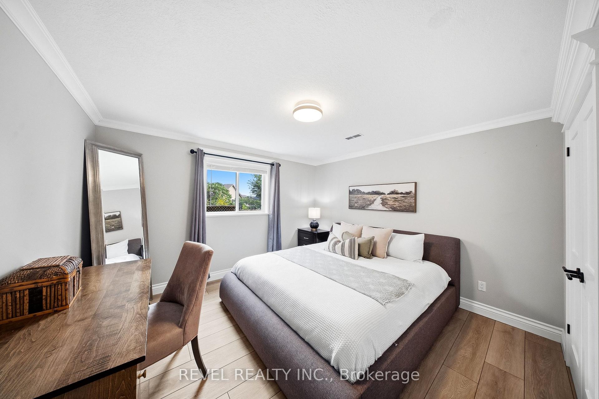 Photo 33 of 91 Biscayne Crescent, Orangeville — HOMEH