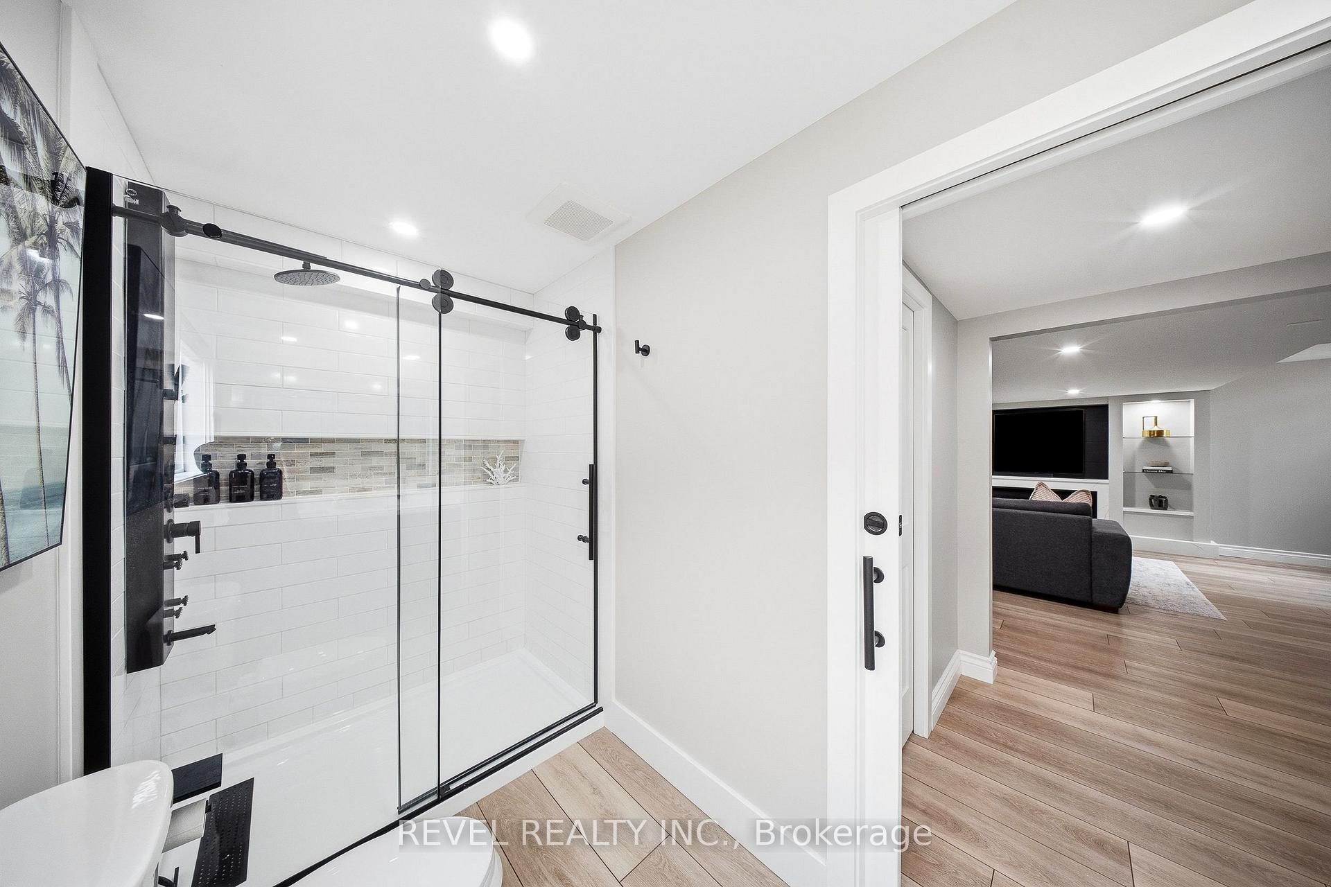 Photo 34 of 91 Biscayne Crescent, Orangeville — HOMEH