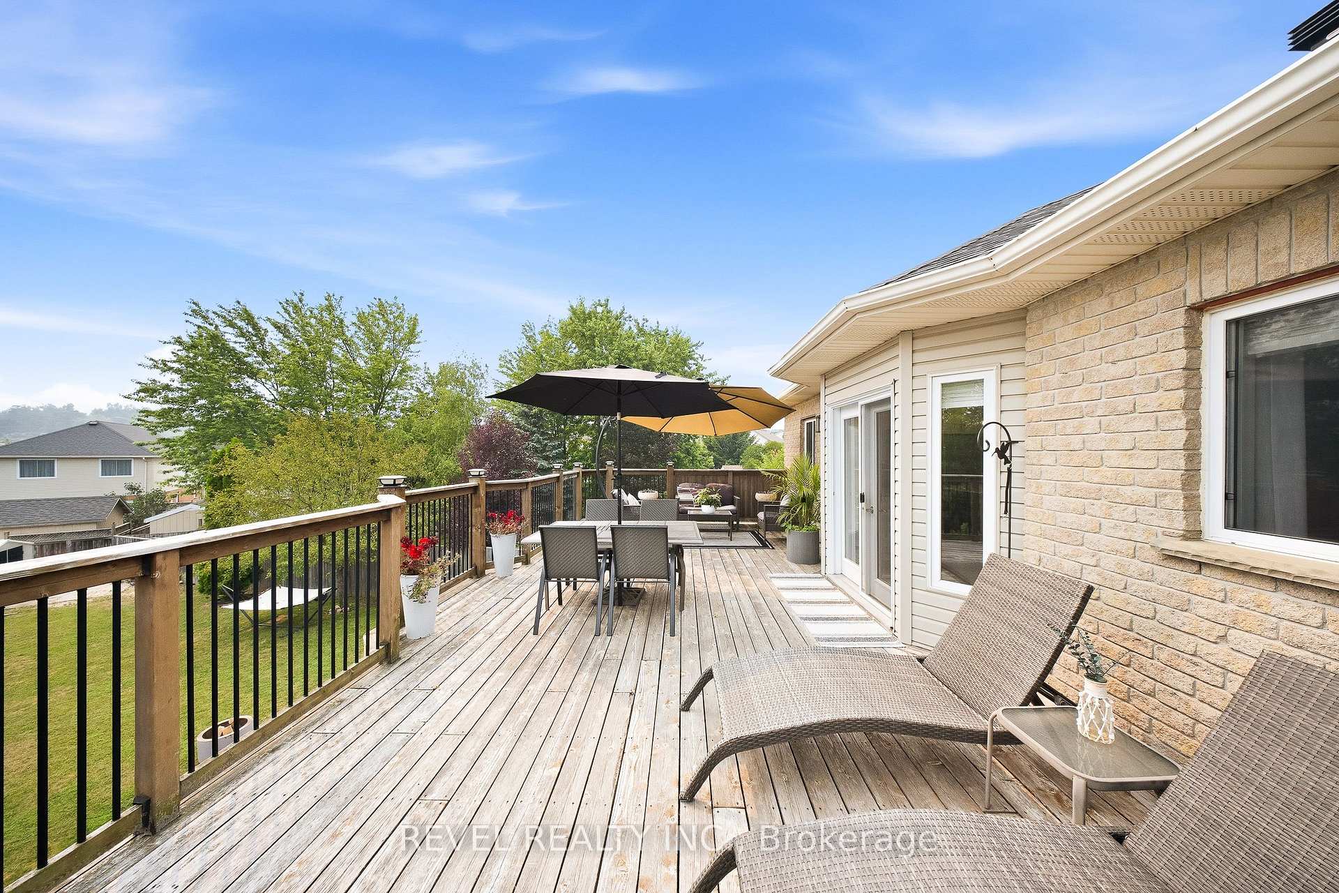 Photo 39 of 91 Biscayne Crescent, Orangeville — HOMEH