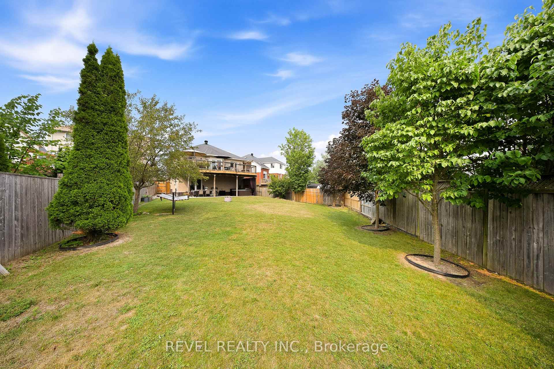 Photo 45 of 91 Biscayne Crescent, Orangeville — HOMEH