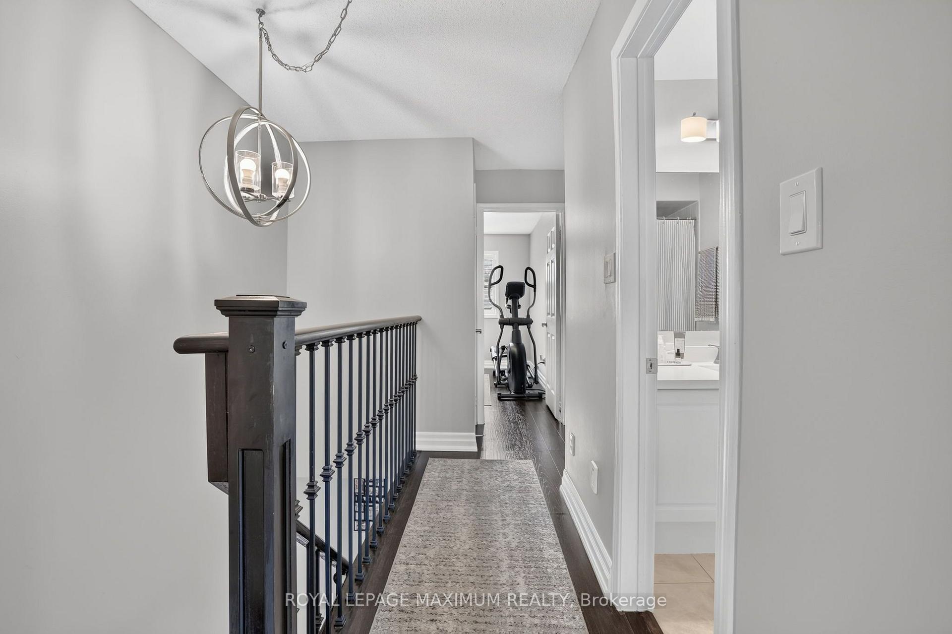 Photo 19 of 6 Jensen Court, Vaughan, Maple — HOMEH