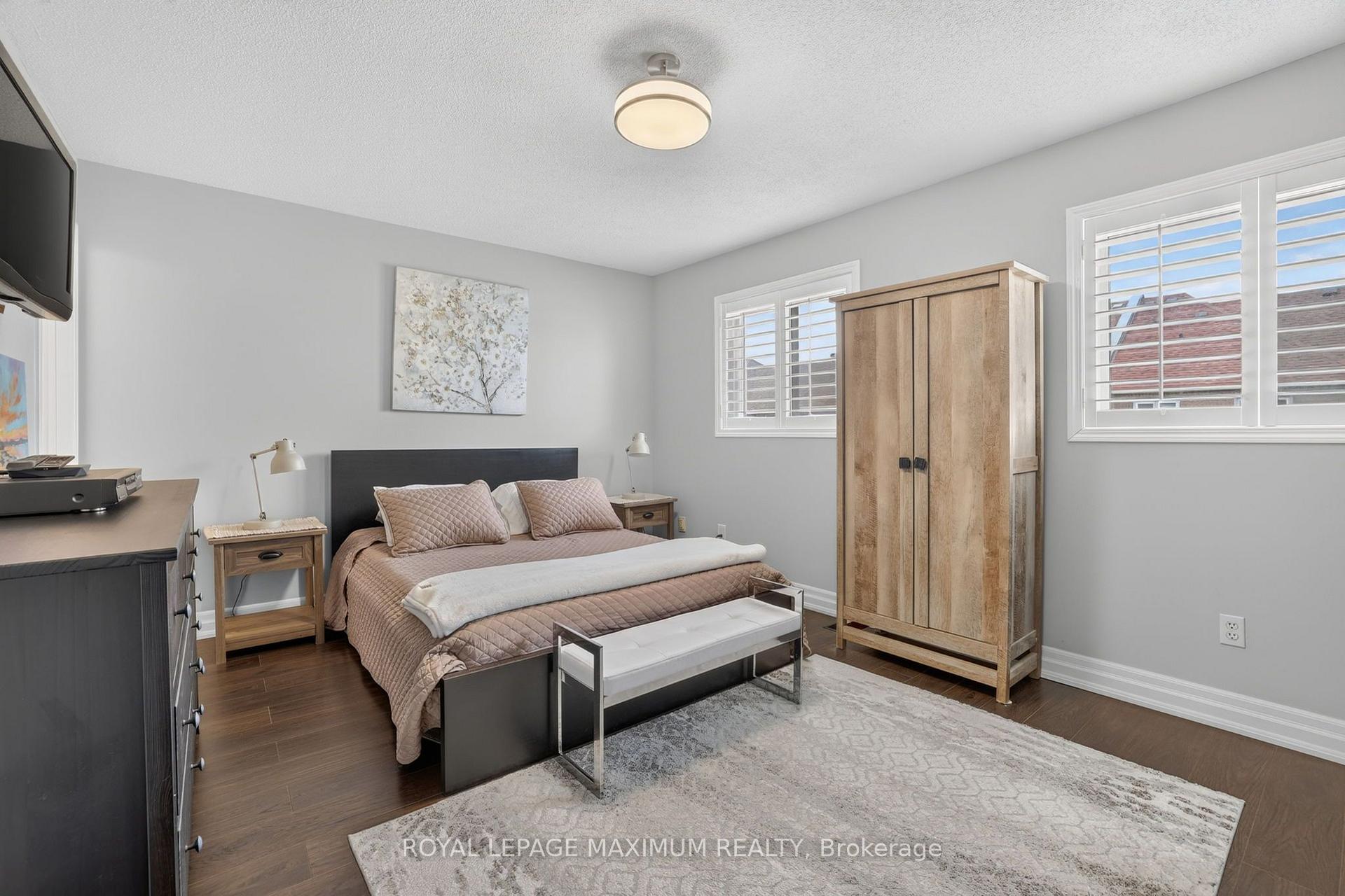 Photo 21 of 6 Jensen Court, Vaughan, Maple — HOMEH